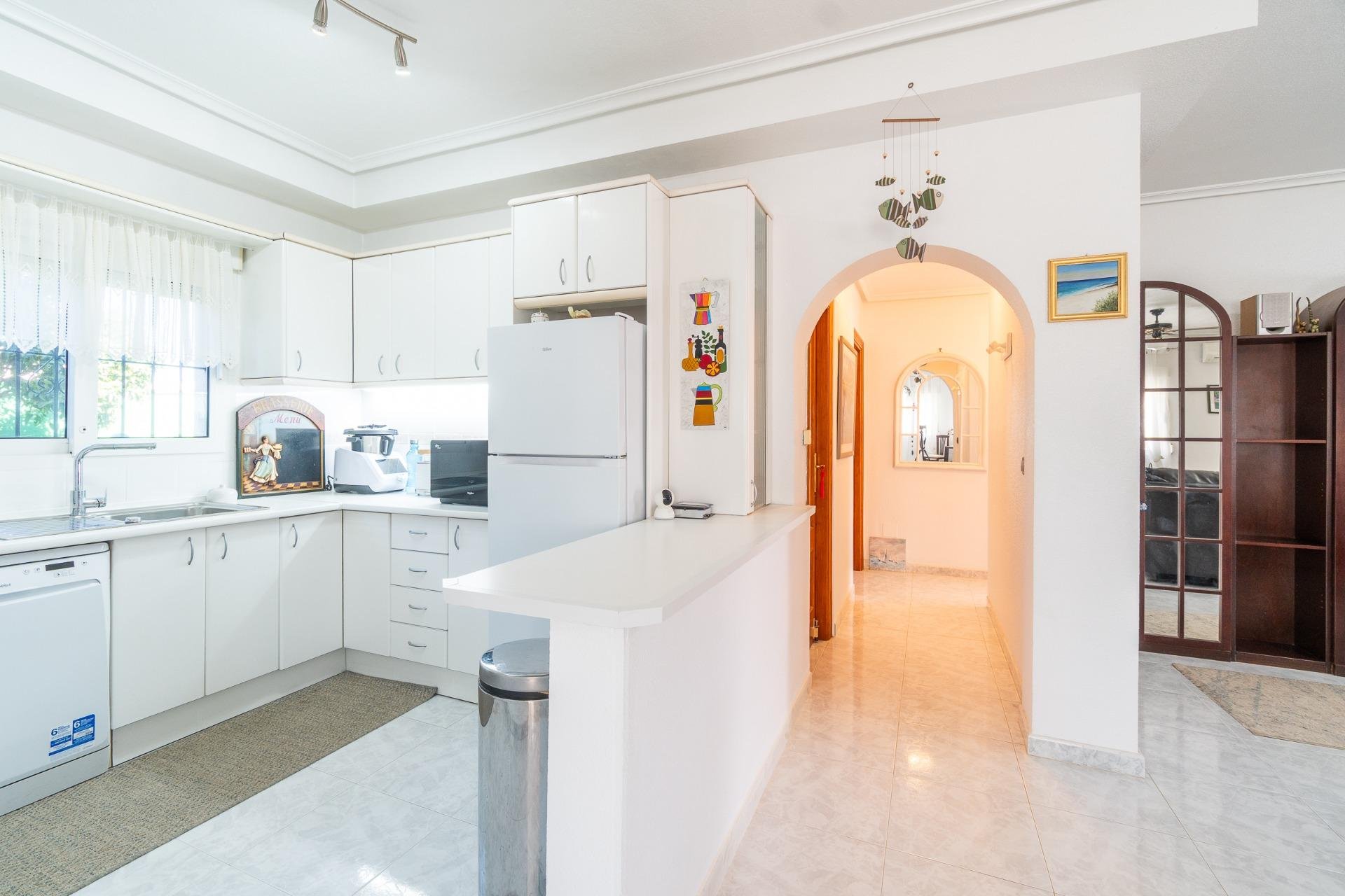 Resale - Villa - Orihuela Costa - Playa Flamenca