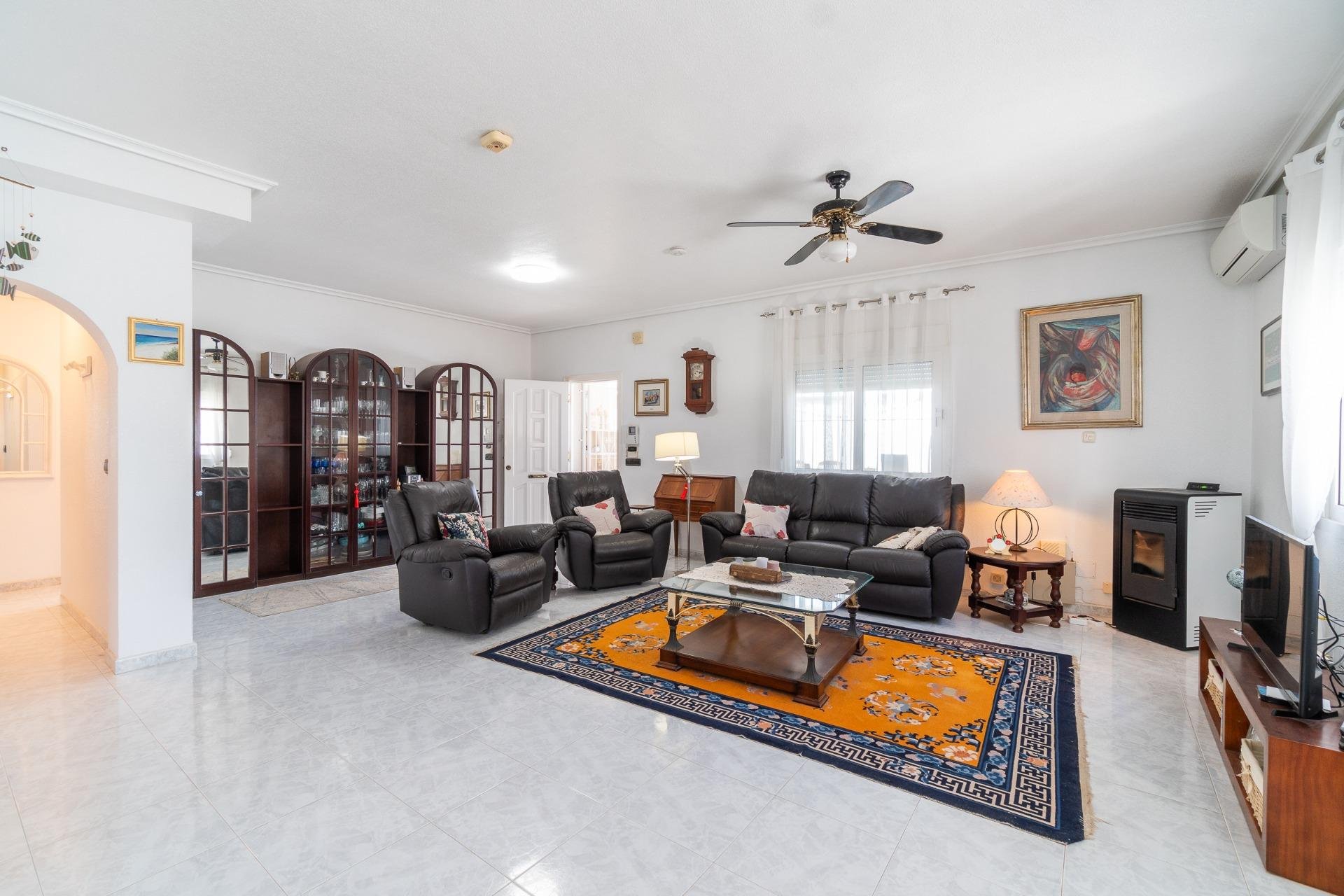 Resale - Villa - Orihuela Costa - Playa Flamenca