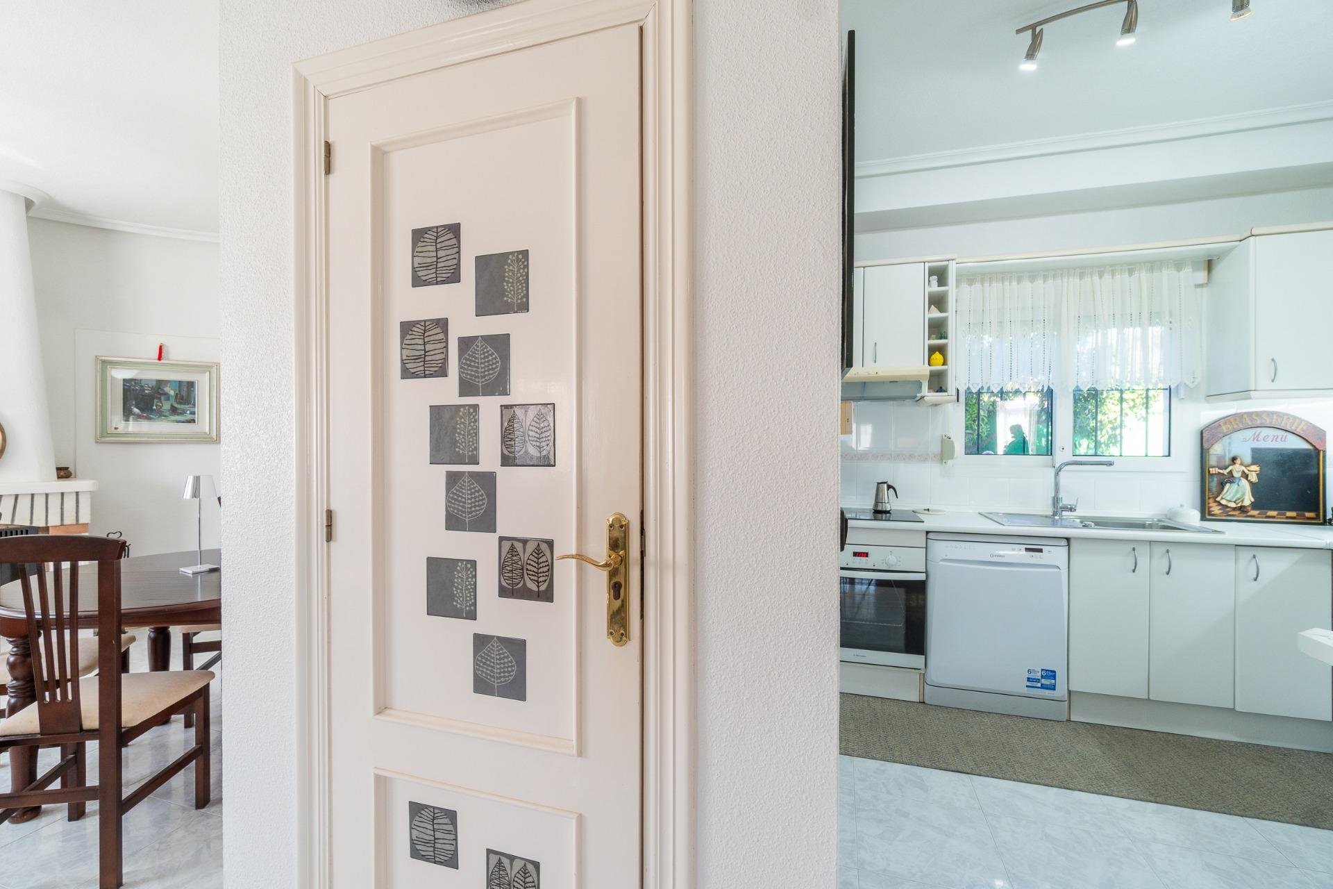 Resale - Villa - Orihuela Costa - Playa Flamenca