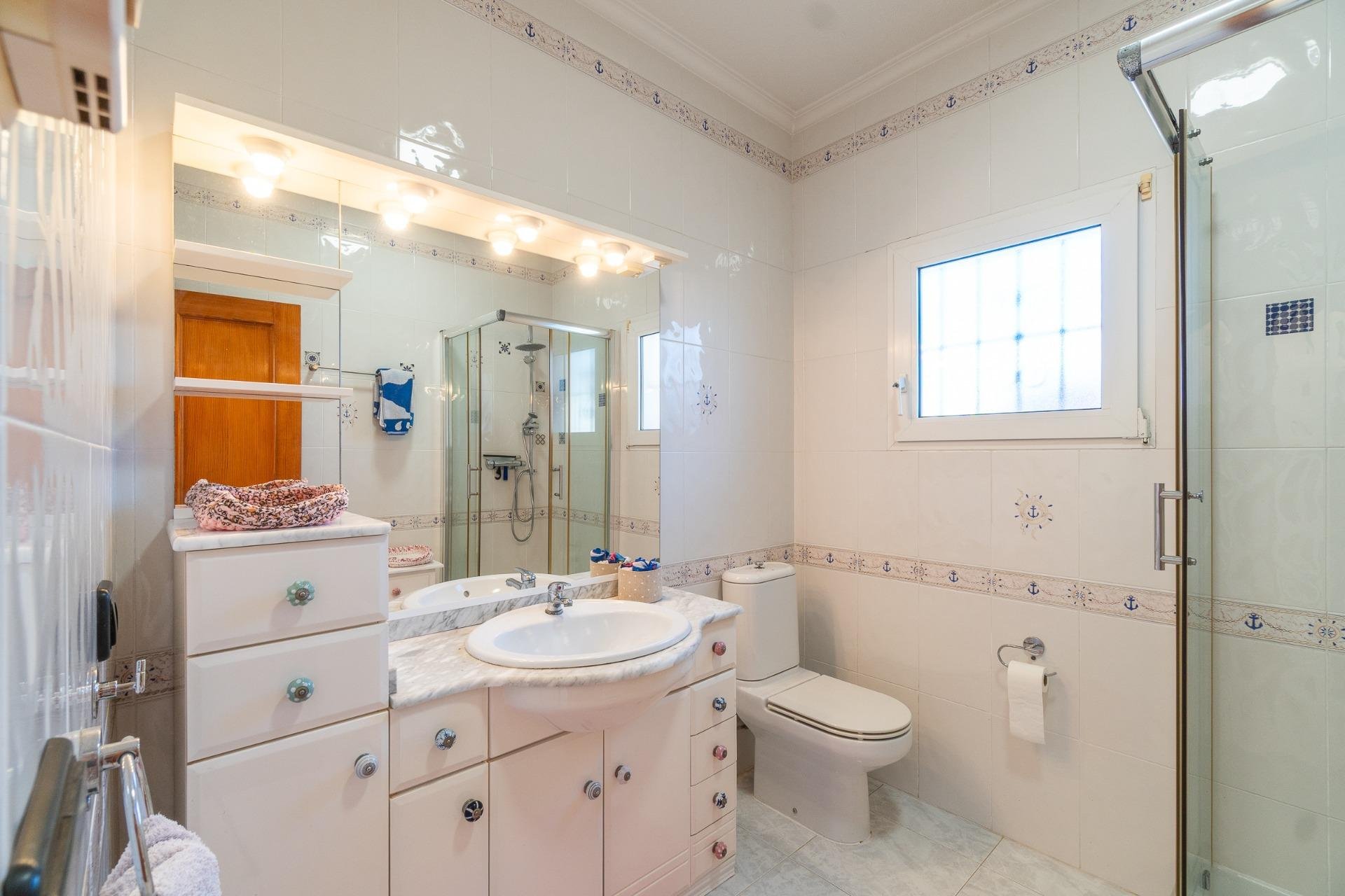 Resale - Villa - Orihuela Costa - Playa Flamenca