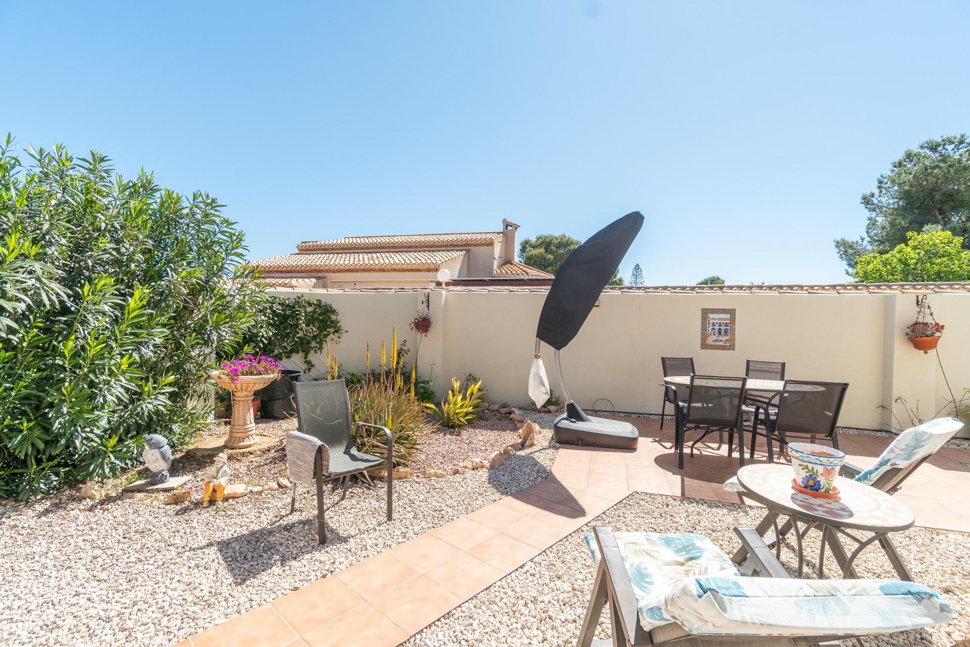 Resale - Villa - Orihuela Costa - Playa Flamenca