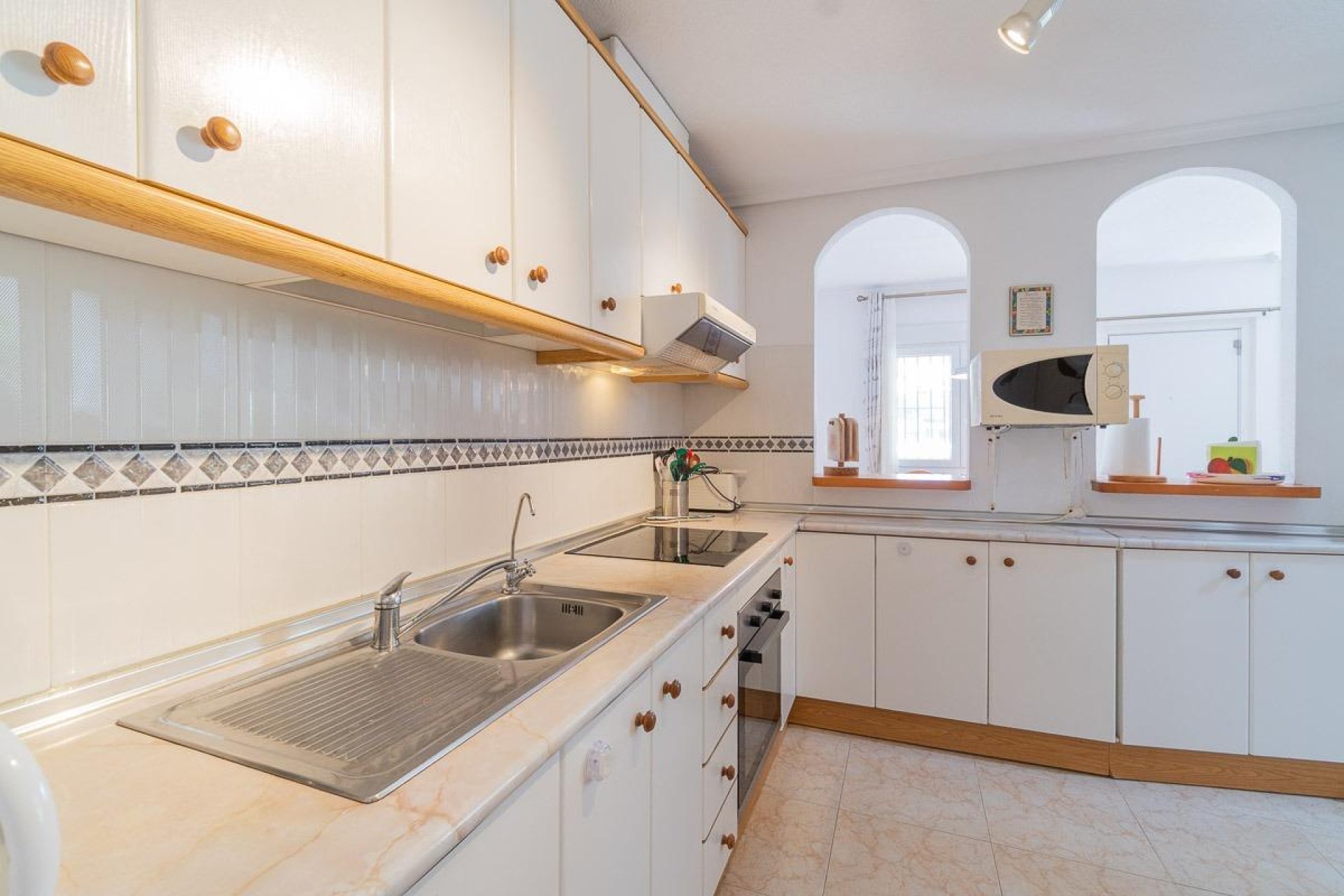 Resale - Villa - Orihuela Costa - Playa Flamenca