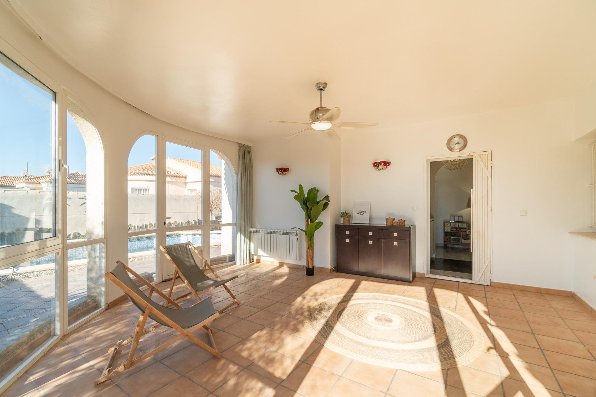 Resale - Villa - Orihuela Costa - Playa Flamenca