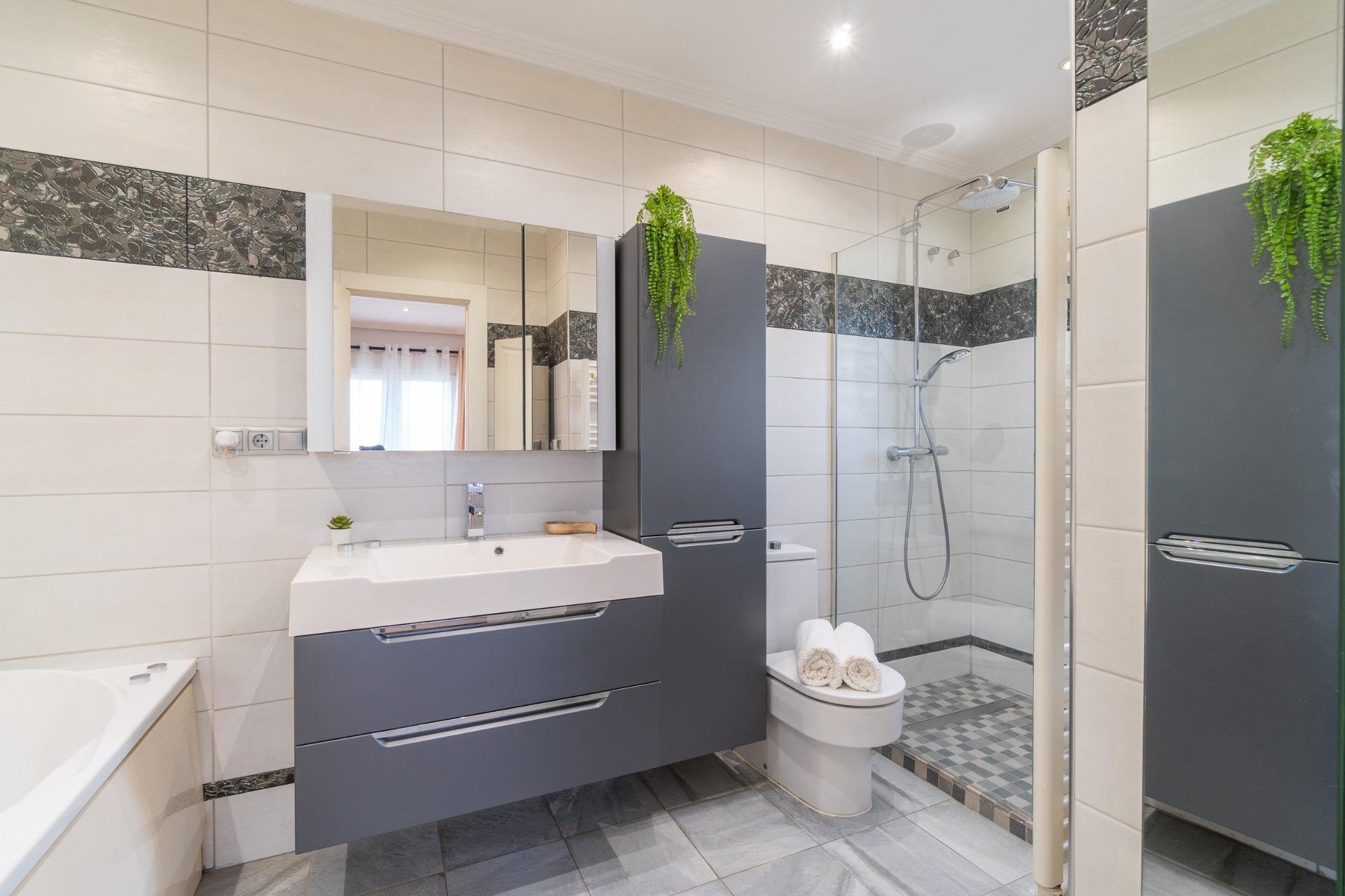Resale - Villa - Orihuela Costa - Playa Flamenca
