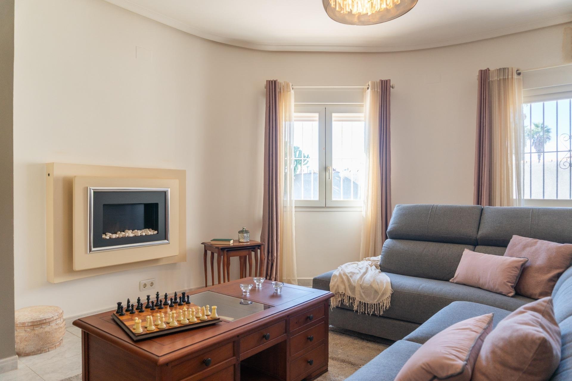 Resale - Villa - Orihuela Costa - Playa Flamenca