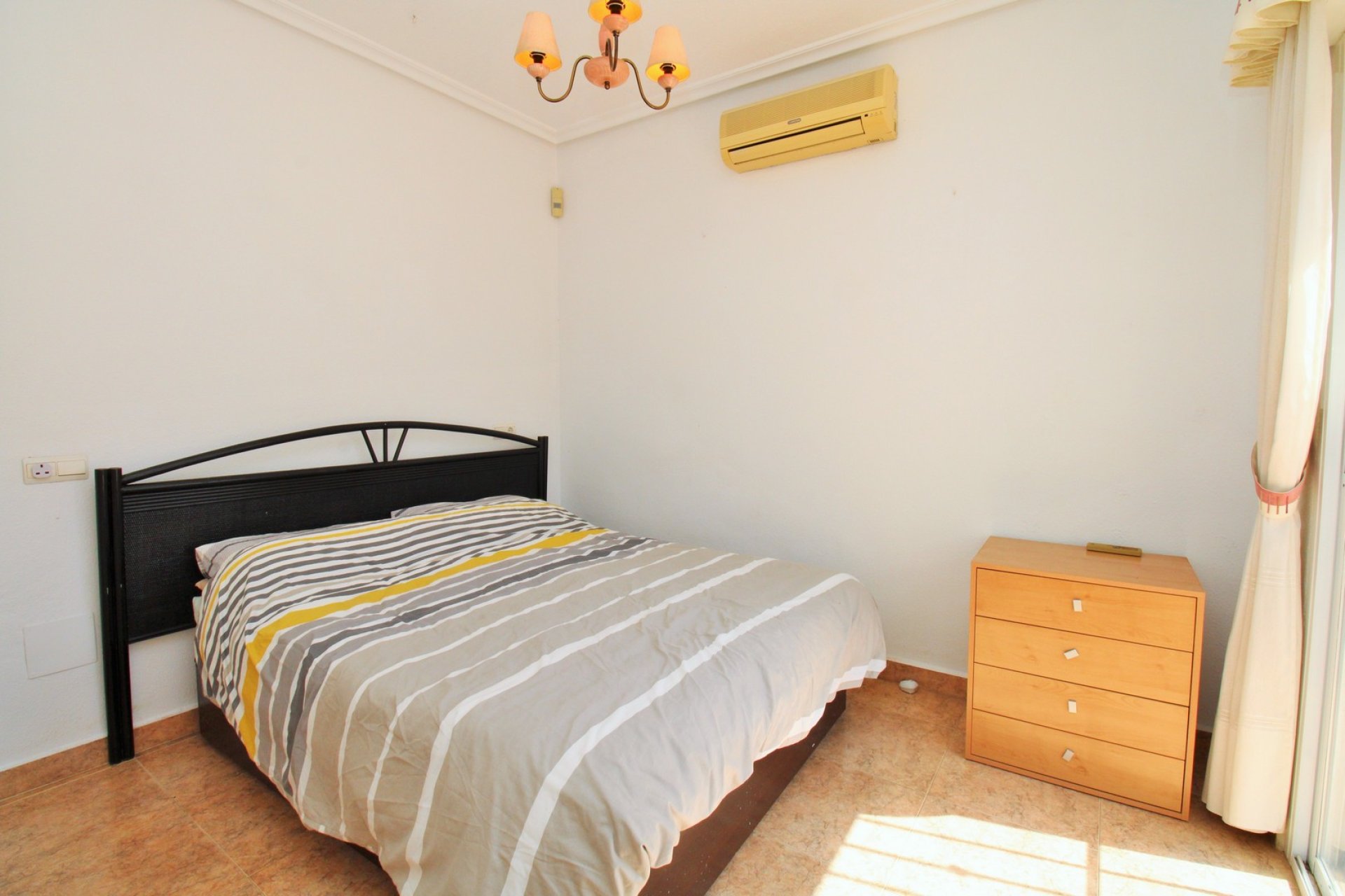 Resale - Villa - Orihuela Costa - Playa Flamenca