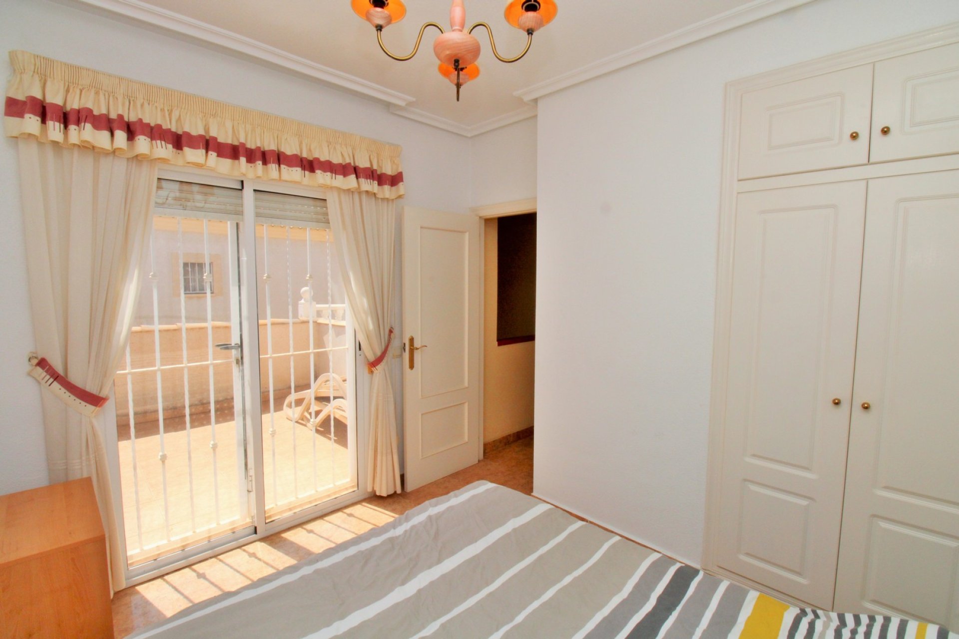 Resale - Villa - Orihuela Costa - Playa Flamenca