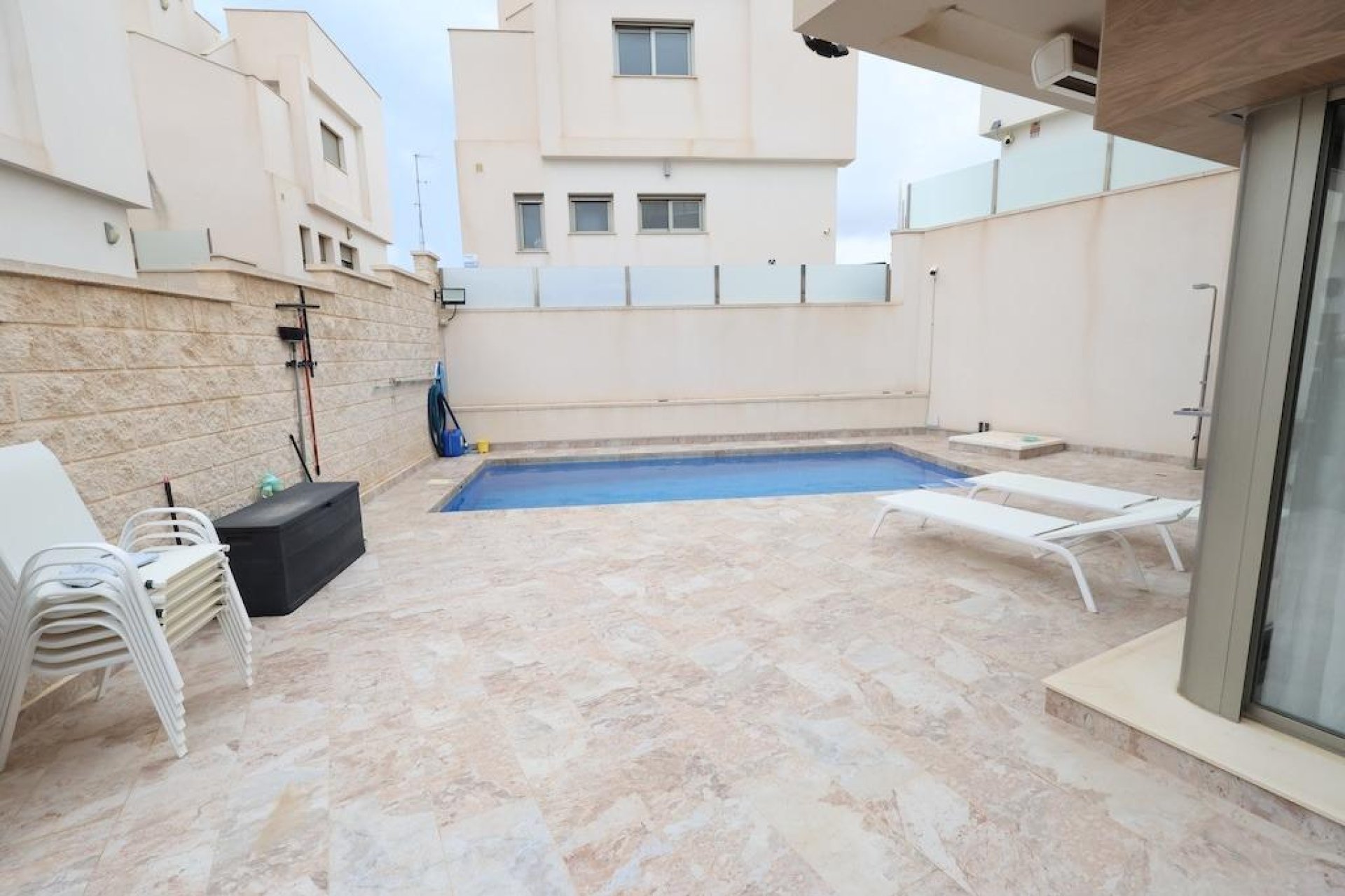 Resale - Villa - Orihuela Costa - Villamartín-Las Filipinas