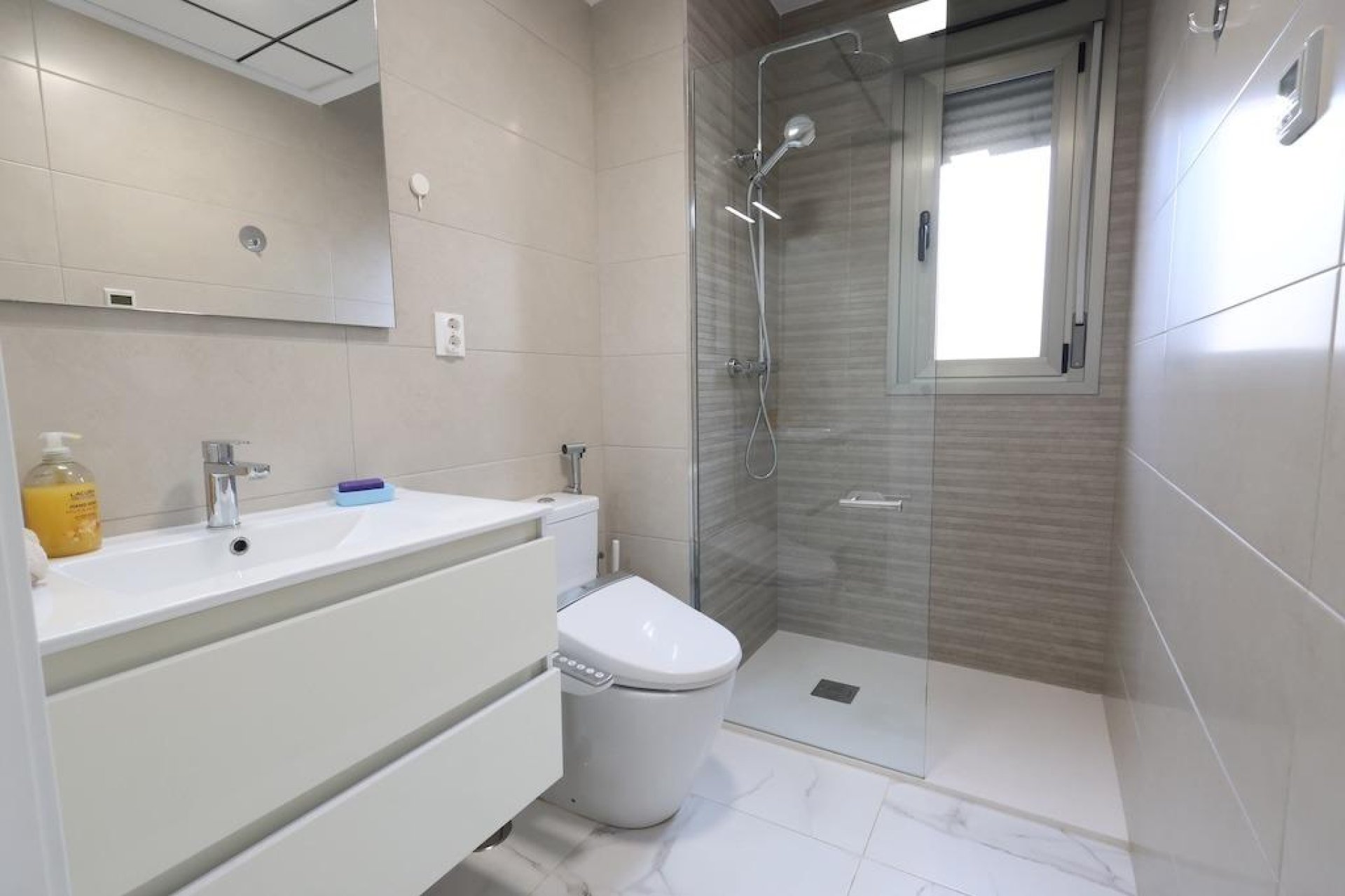 Resale - Villa - Orihuela Costa - Villamartín-Las Filipinas
