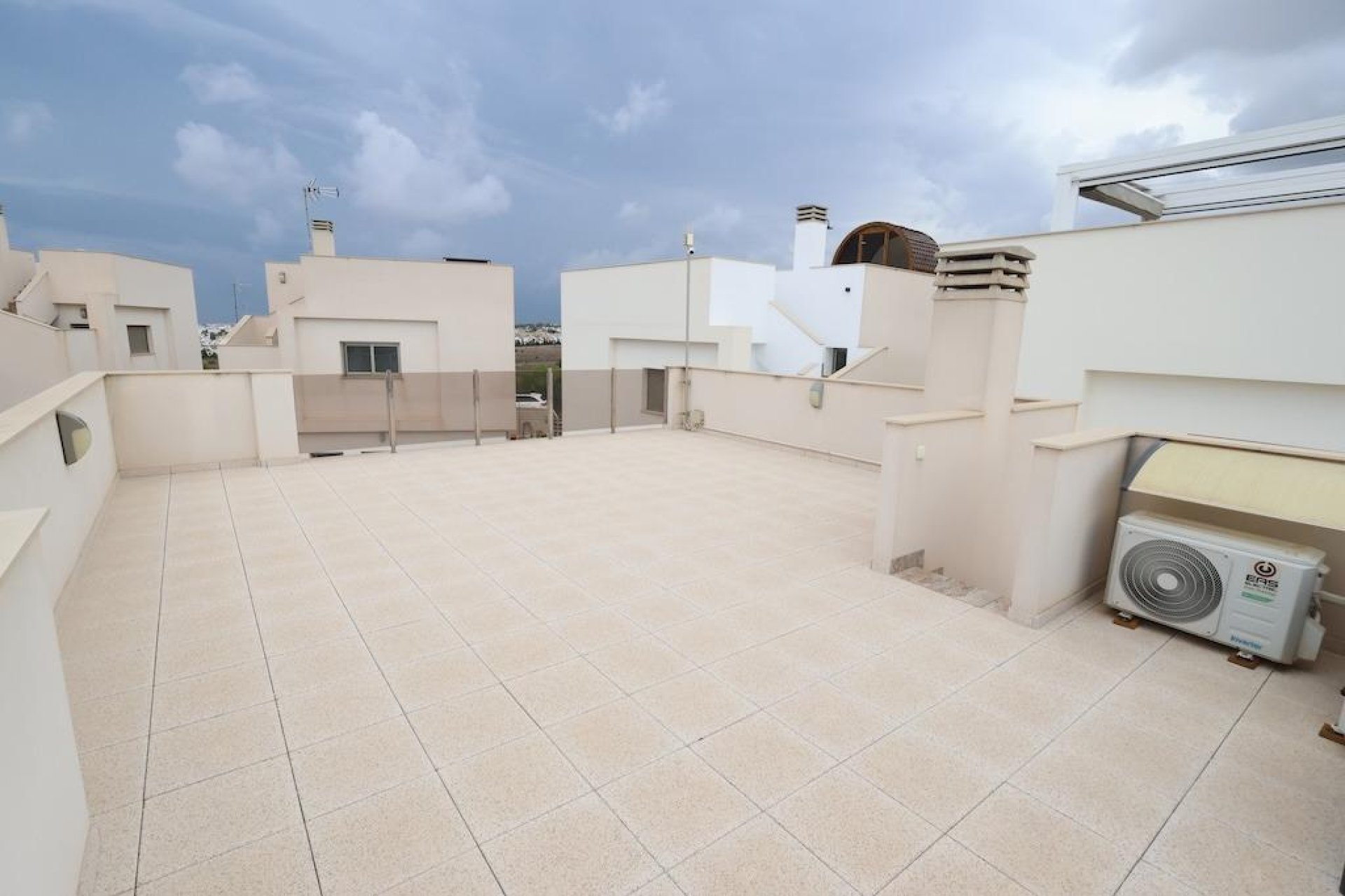 Resale - Villa - Orihuela Costa - Villamartín-Las Filipinas