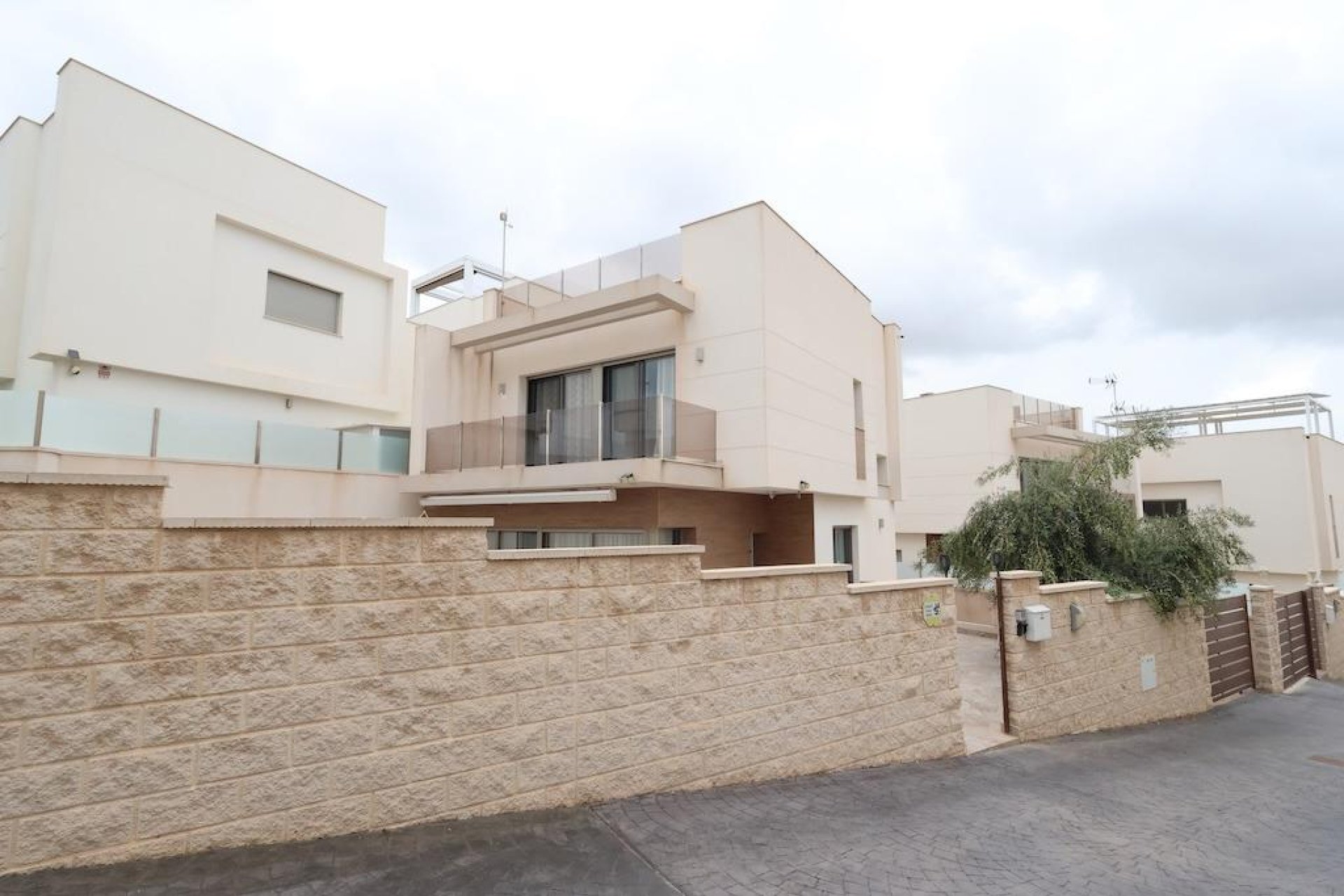 Resale - Villa - Orihuela Costa - Villamartín-Las Filipinas