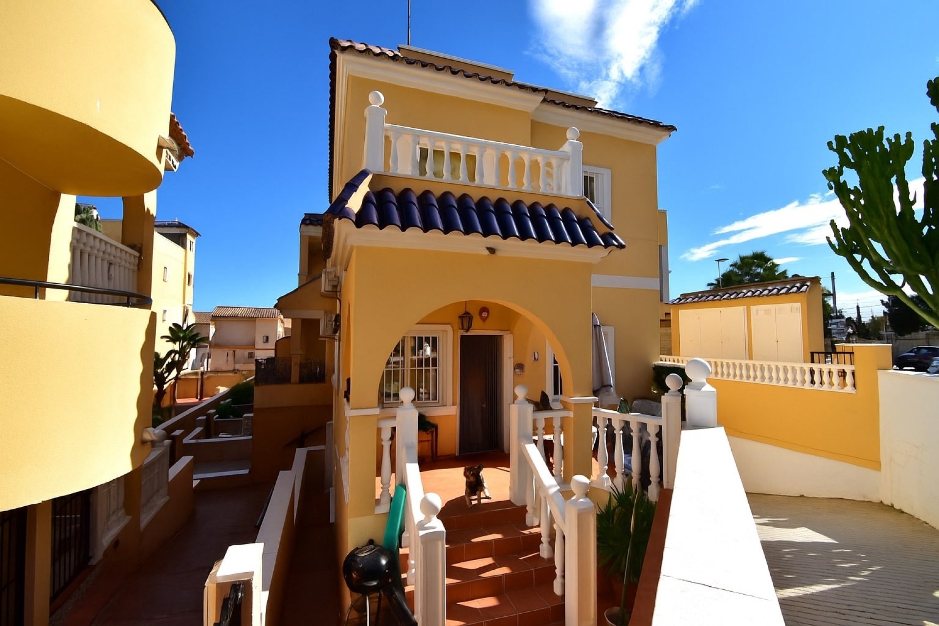 Resale - Villa - Orihuela Costa - Villamartin