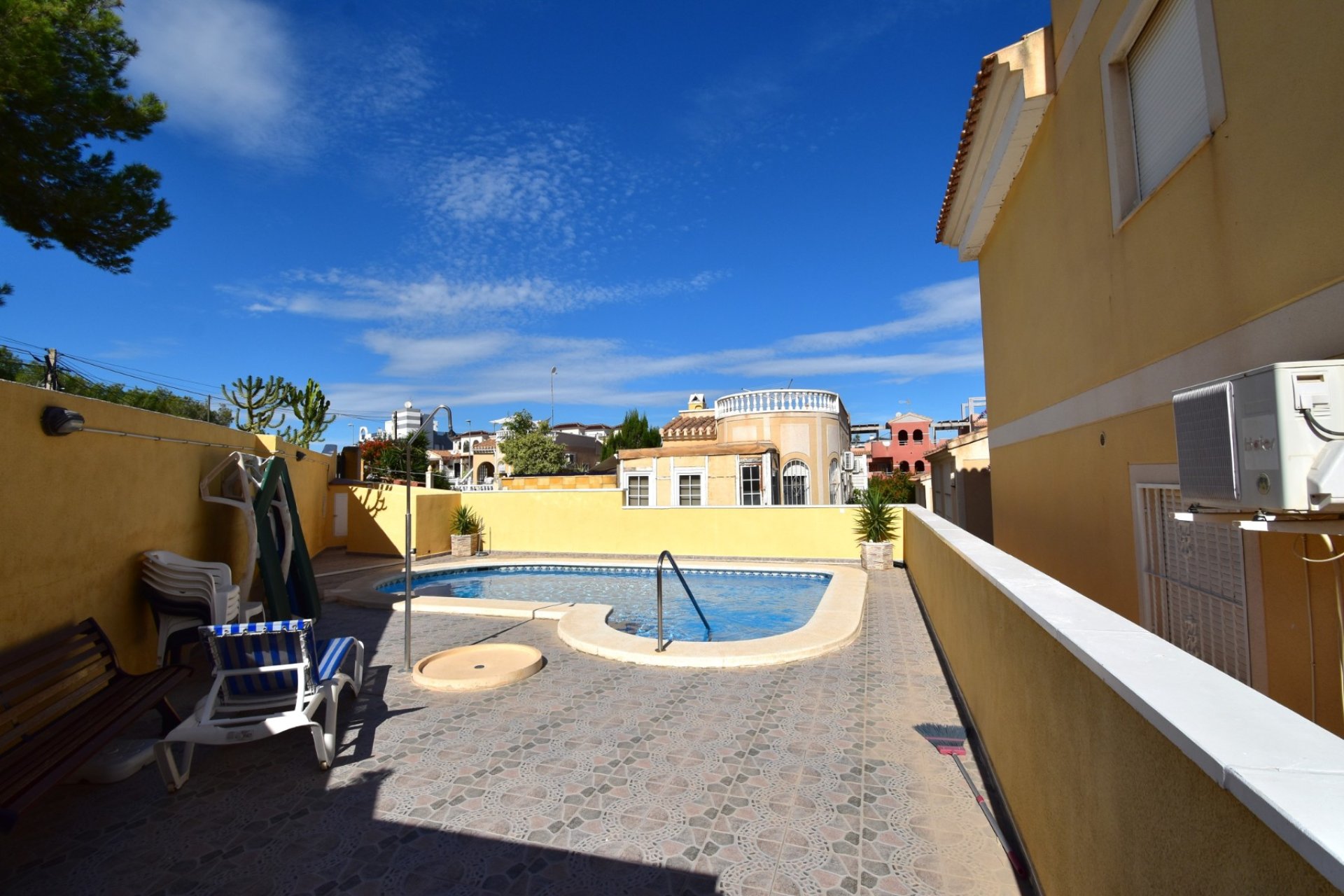 Resale - Villa - Orihuela Costa - Villamartin