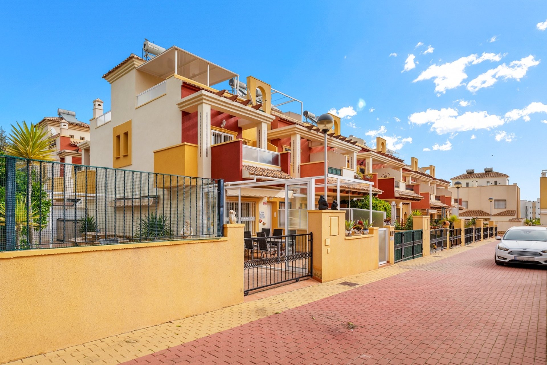 Resale - Villa - Orihuela Costa - Villamartín
