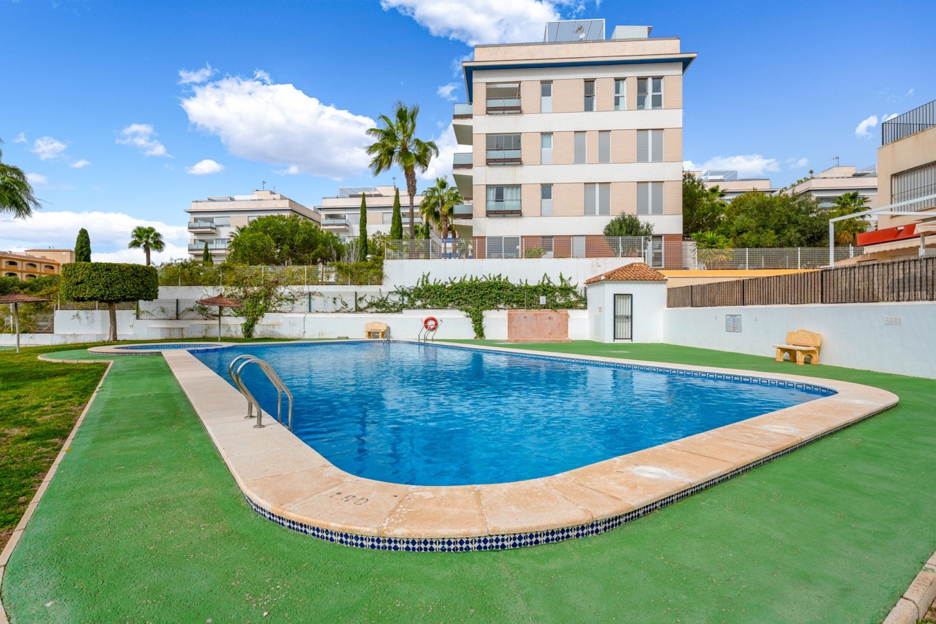 Resale - Villa - Orihuela Costa - Villamartín