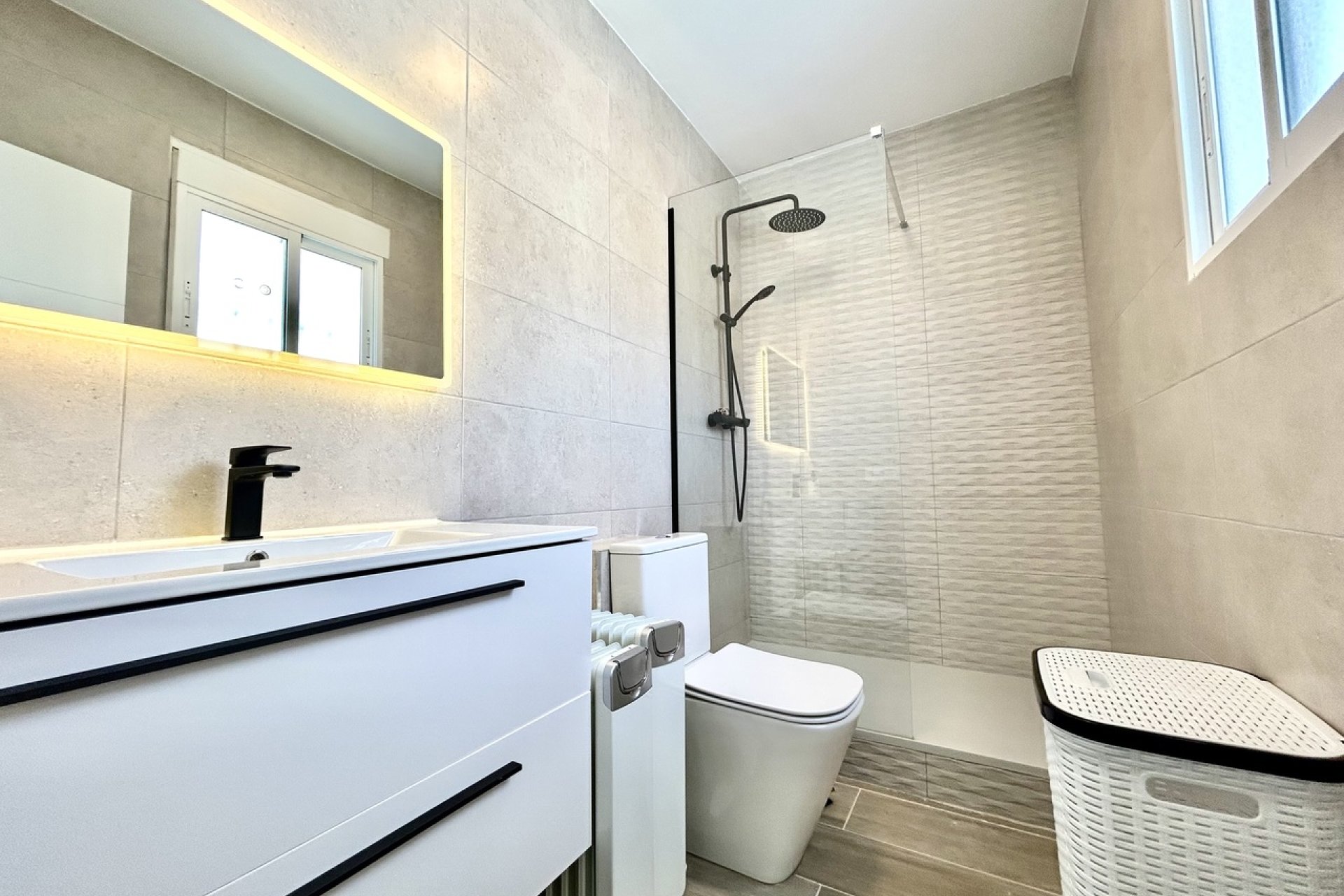 Resale - Villa - Orihuela Costa - Villamartin