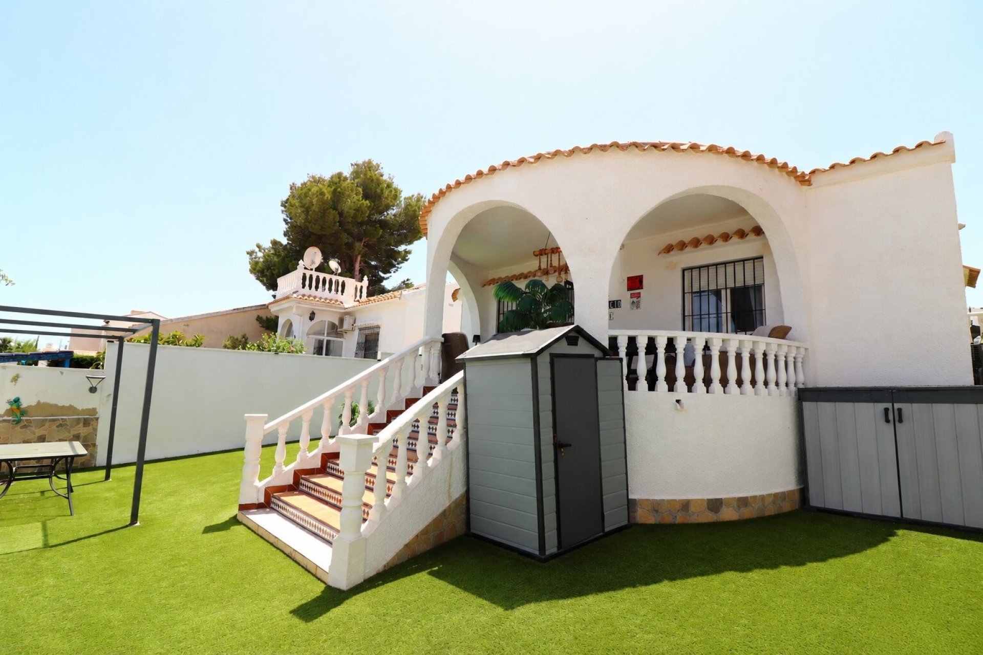 Resale - Villa - Orihuela Costa - Villamartin