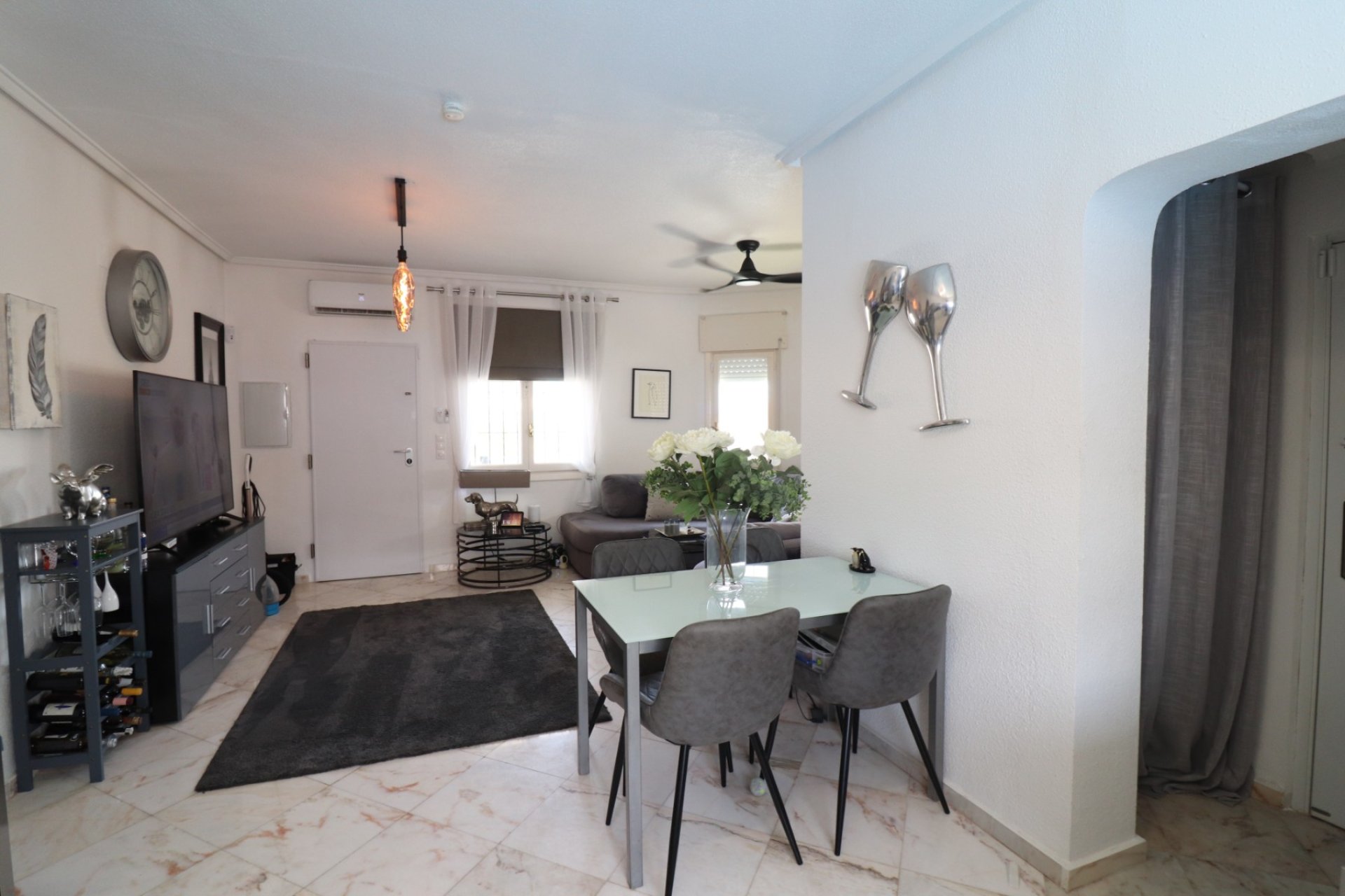 Resale - Villa - Orihuela Costa - Villamartin