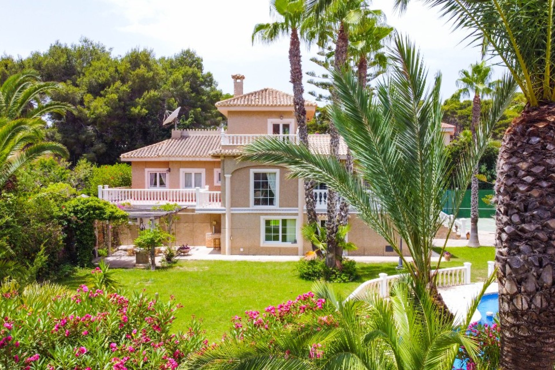 Resale - Villa - Orihuela Costa - Villamartin