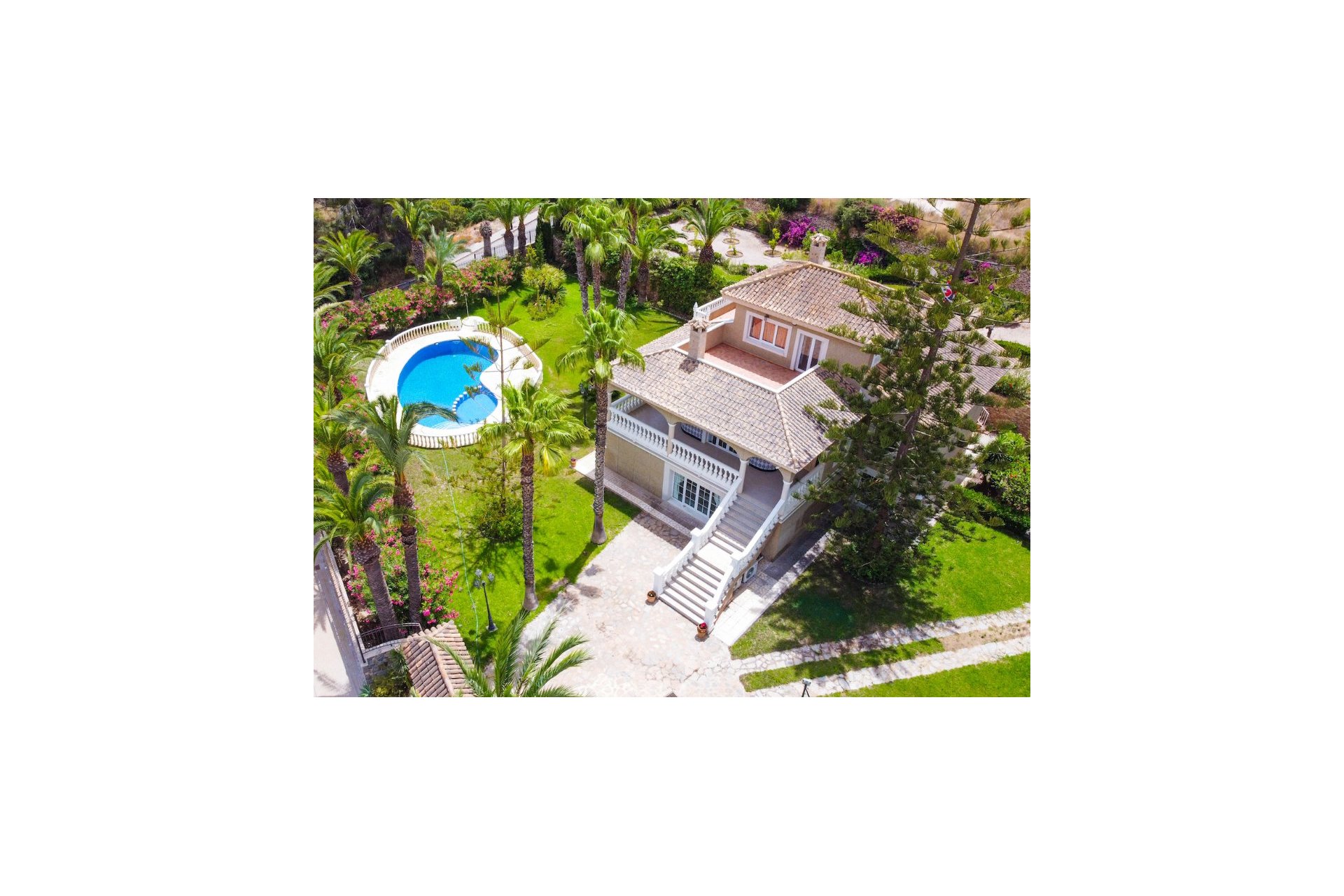 Resale - Villa - Orihuela Costa - Villamartin
