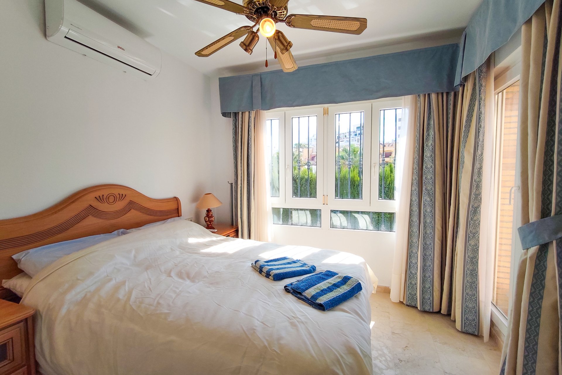 Resale - Villa - Orihuela Costa - Villamartin