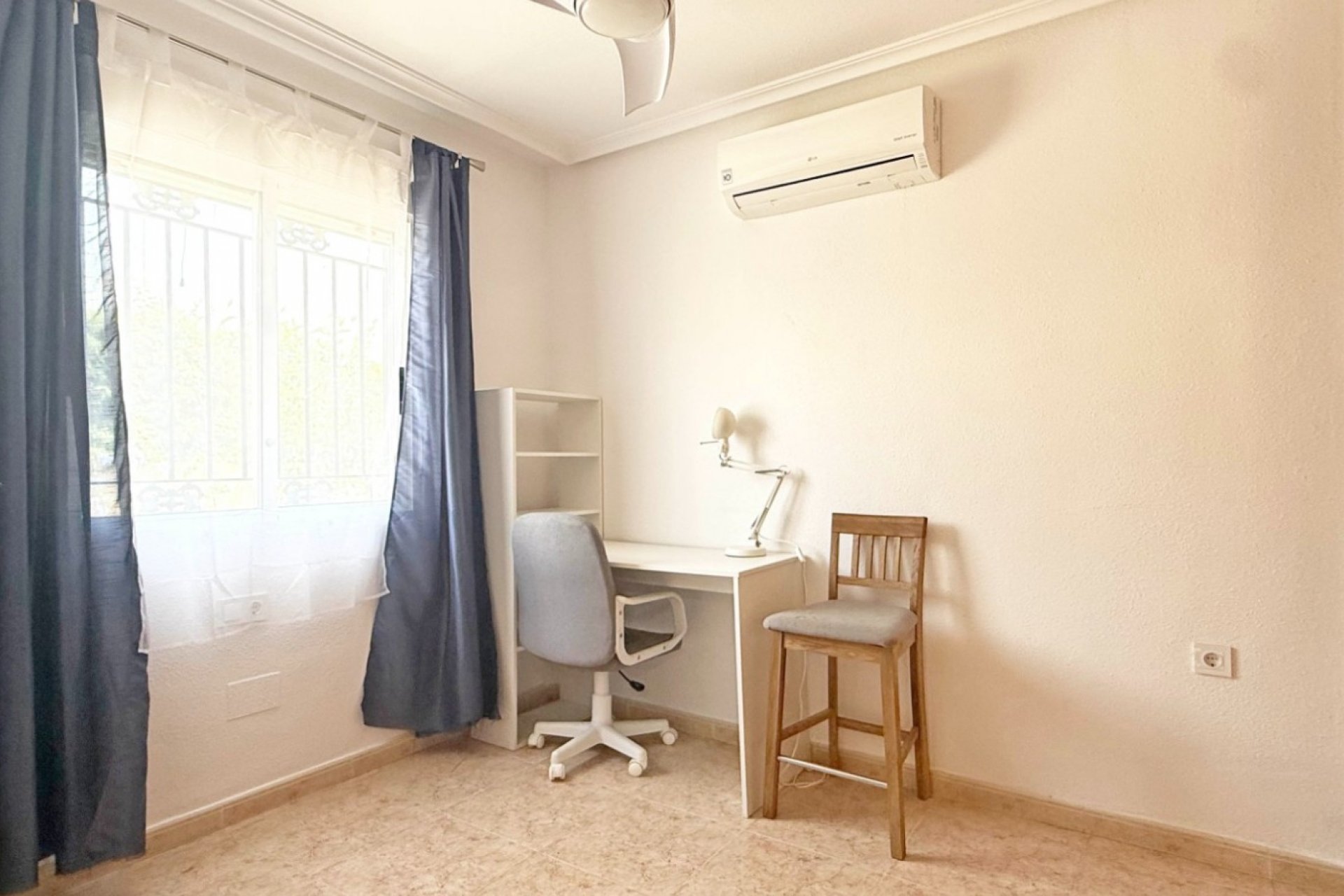 Resale - Villa - Orihuela Costa - Villamartín