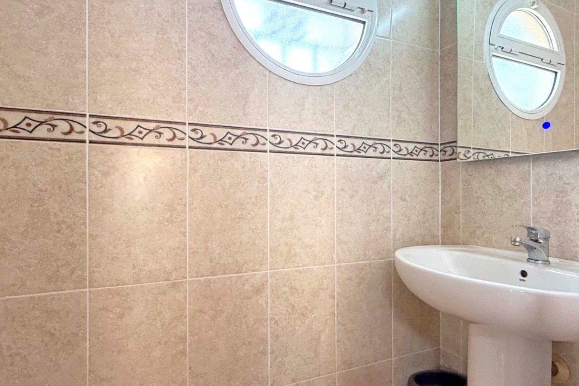 Resale - Villa - Orihuela Costa - Villamartín