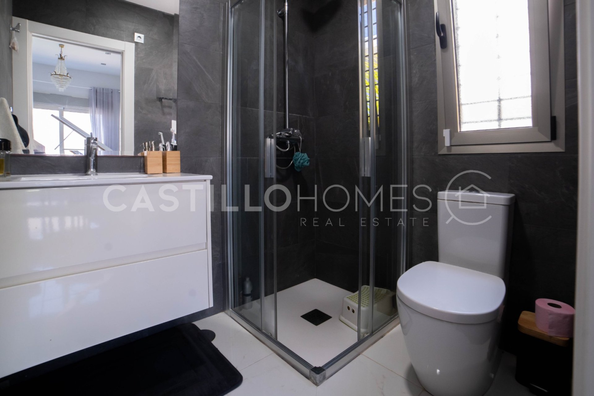 Resale - Villa - Orihuela Costa - Villamartín