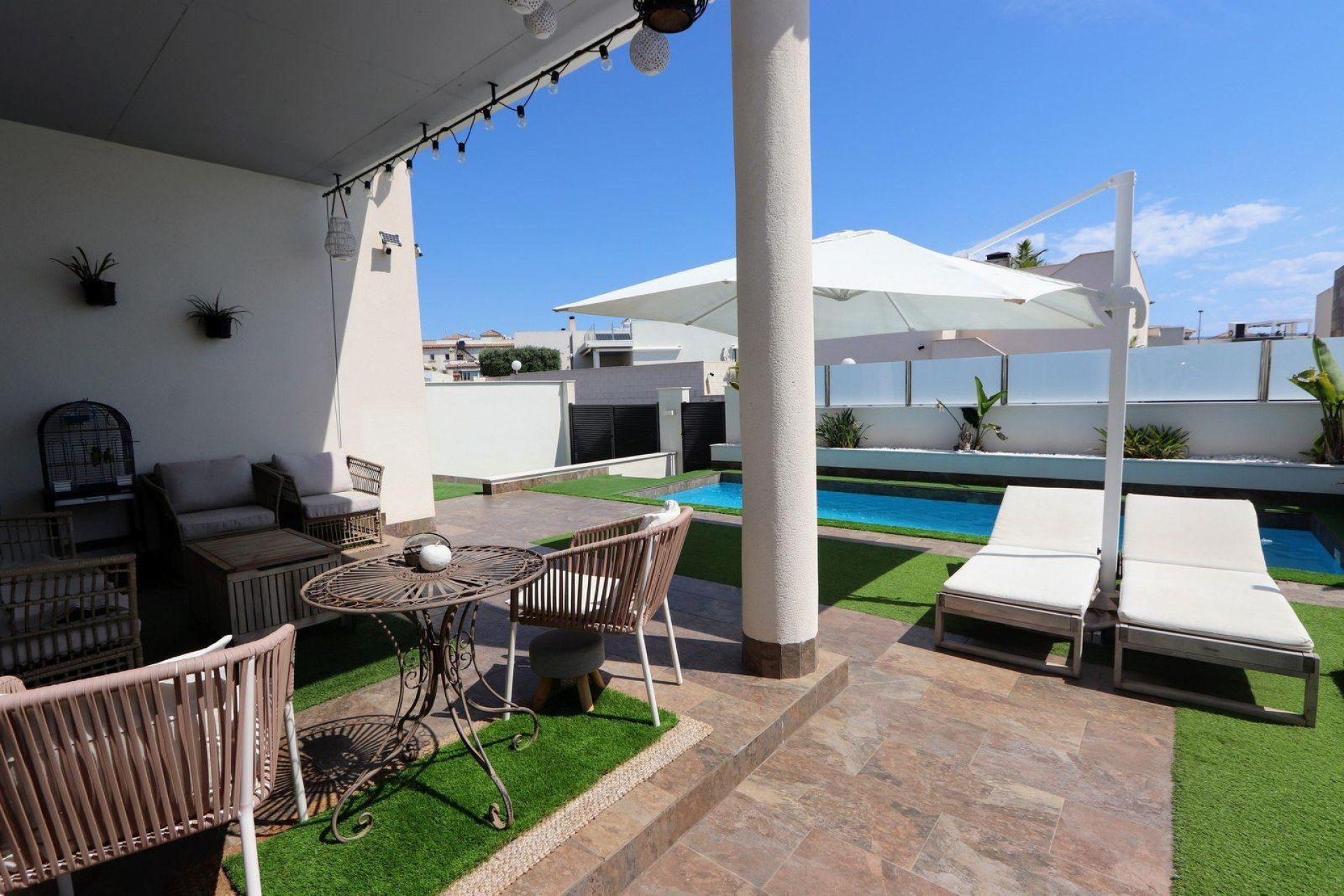 Resale - Villa - Orihuela Costa - Villamartín