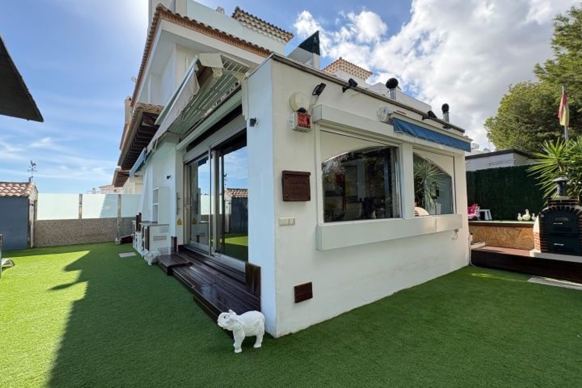 Resale - Villa - Orihuela Costa