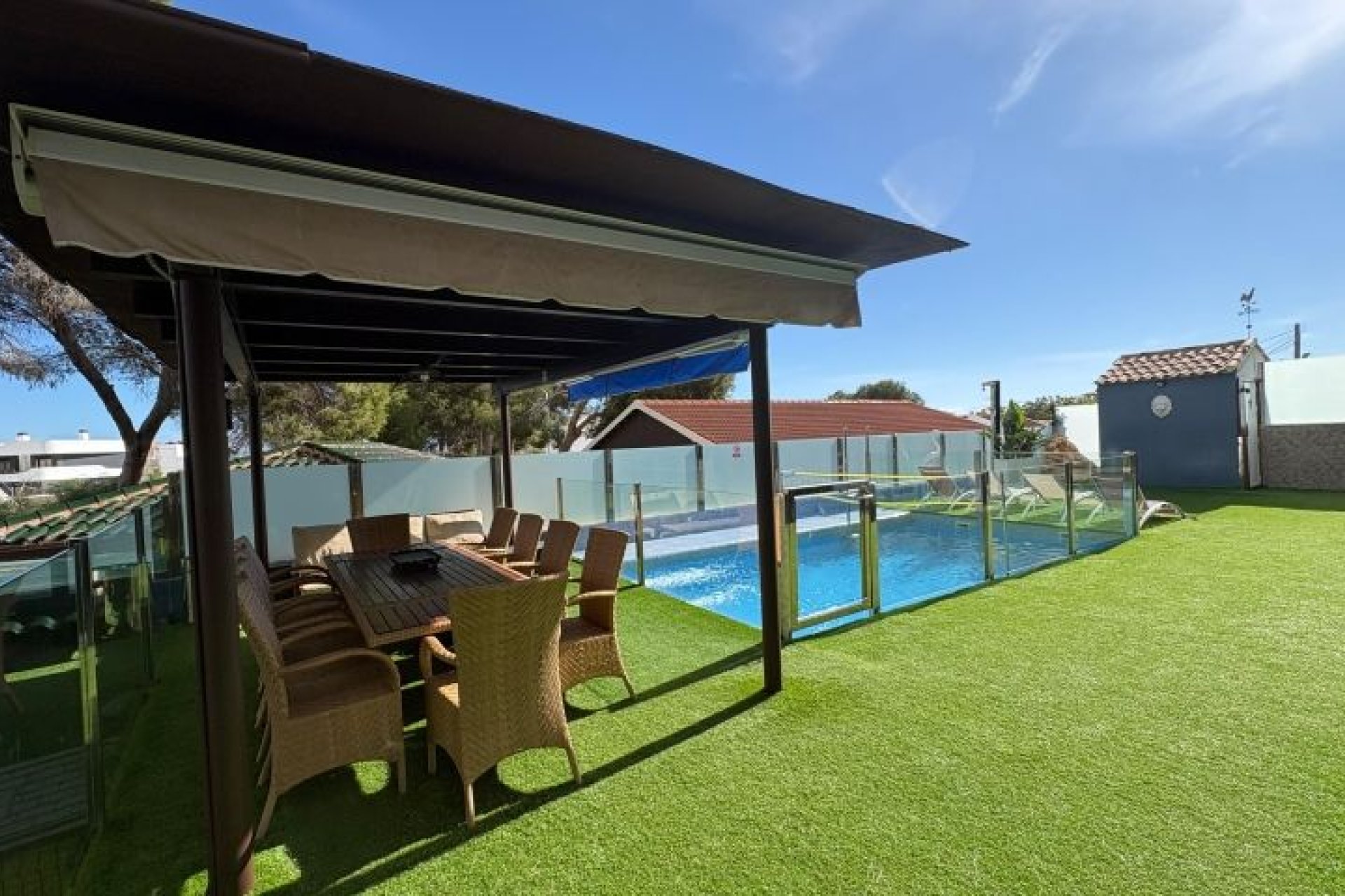 Resale - Villa - Orihuela Costa