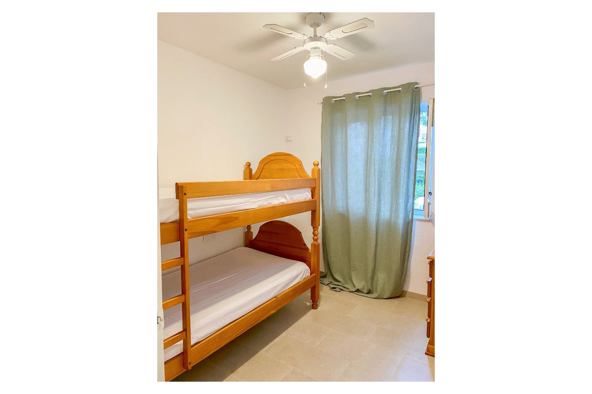 Resale - Villa - Orihuela Costa