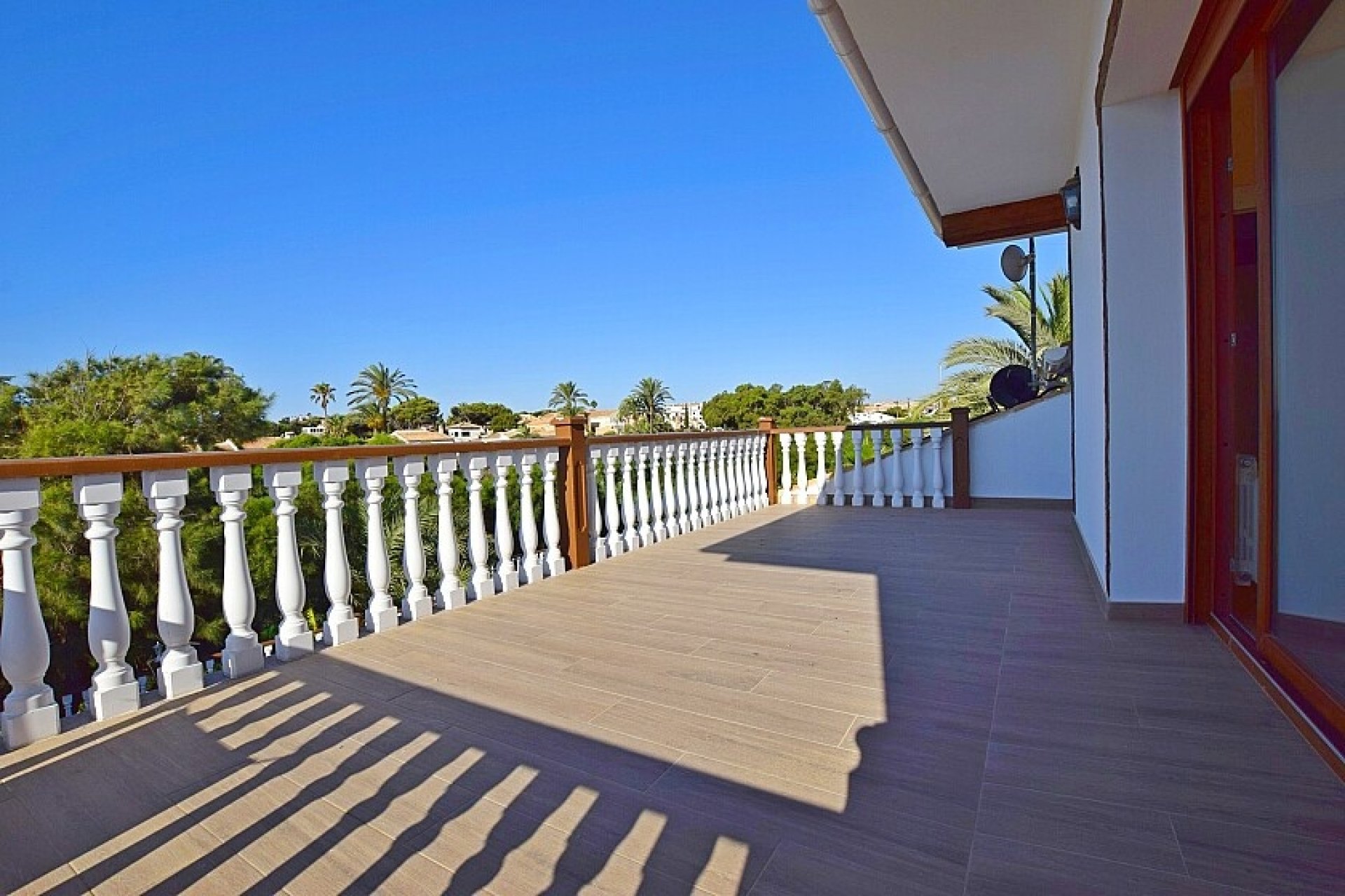 Resale - Villa - Orihuela Costa