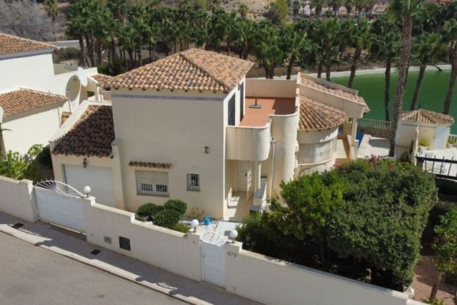 Resale - Villa - Orihuela Costa