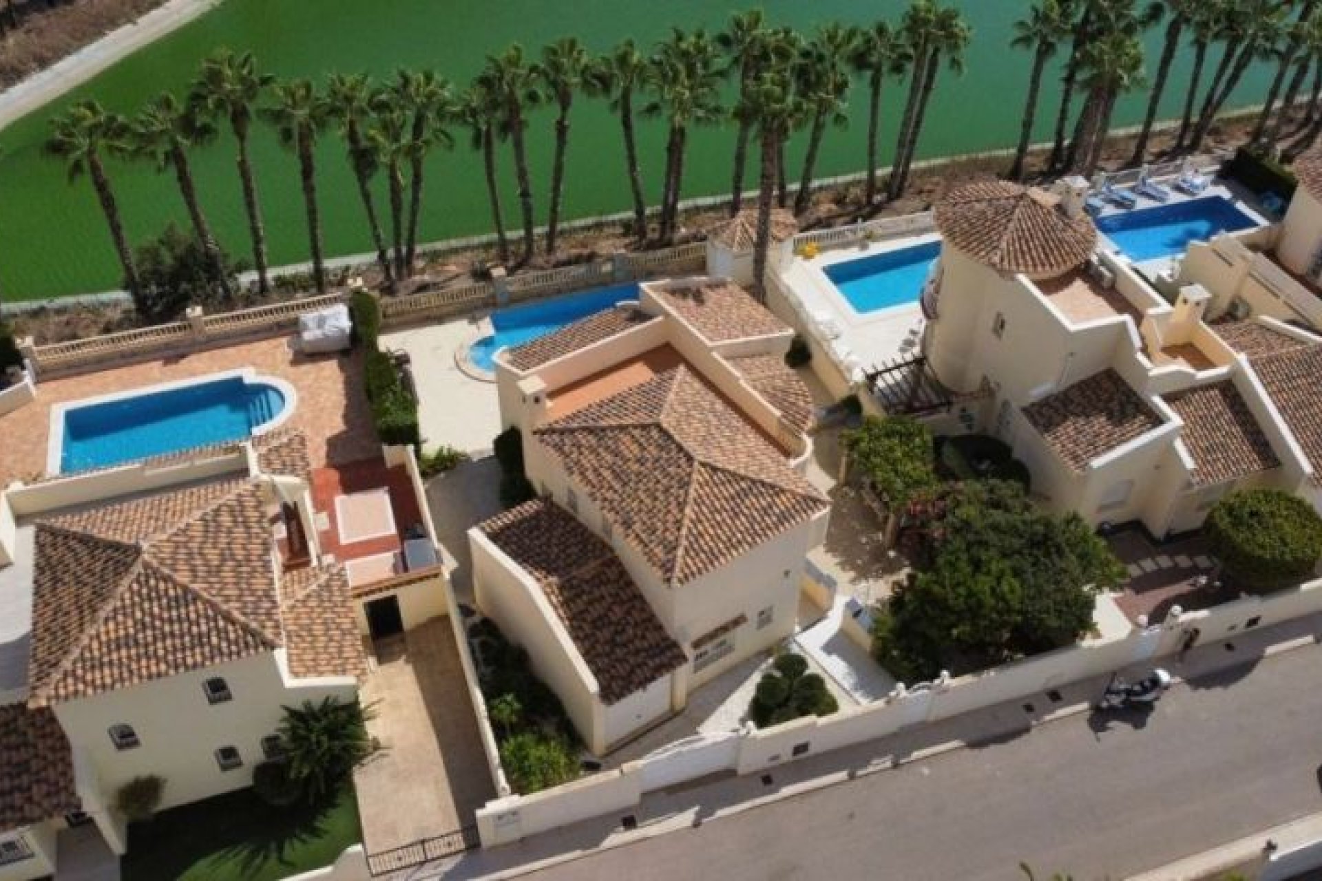 Resale - Villa - Orihuela Costa