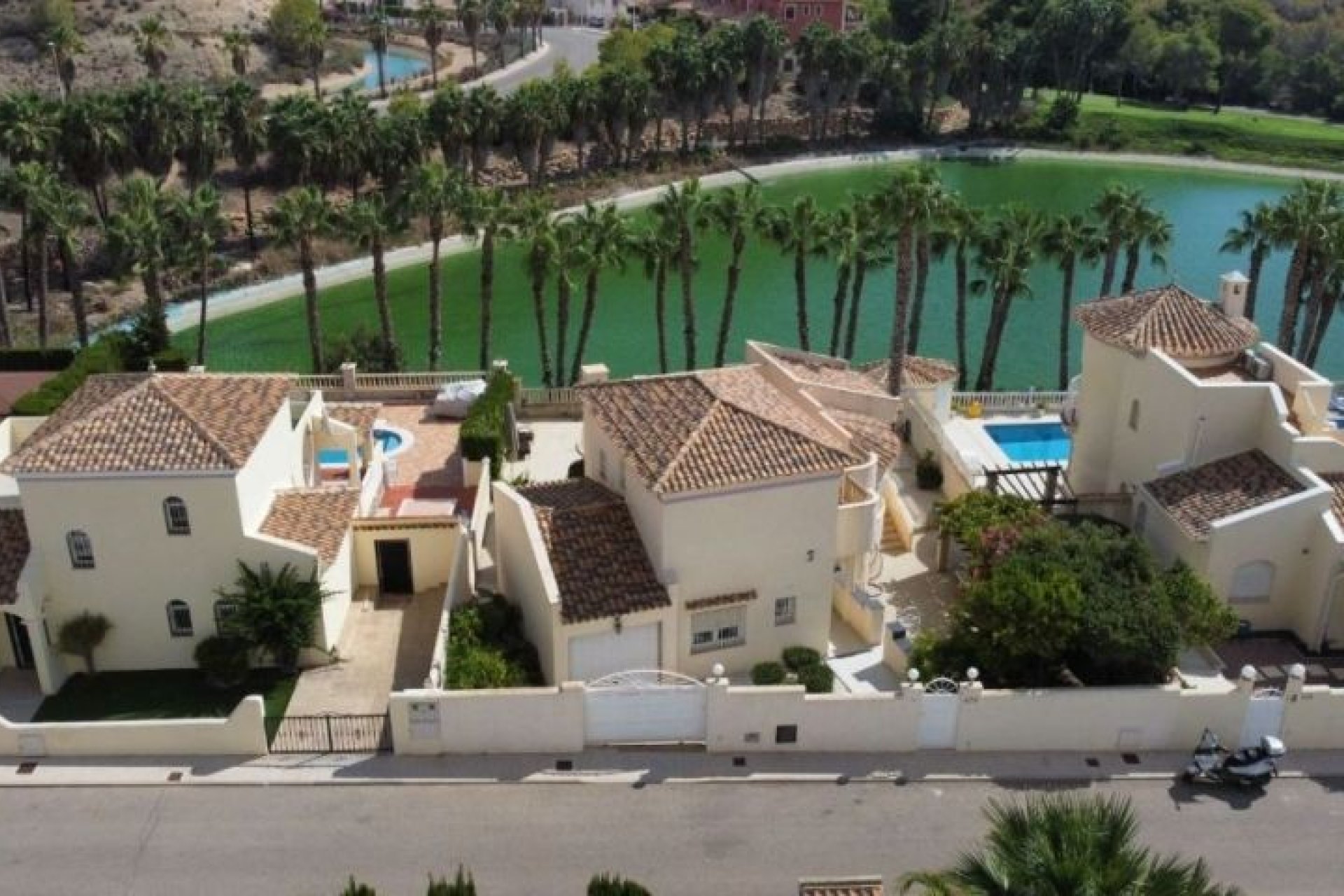 Resale - Villa - Orihuela Costa