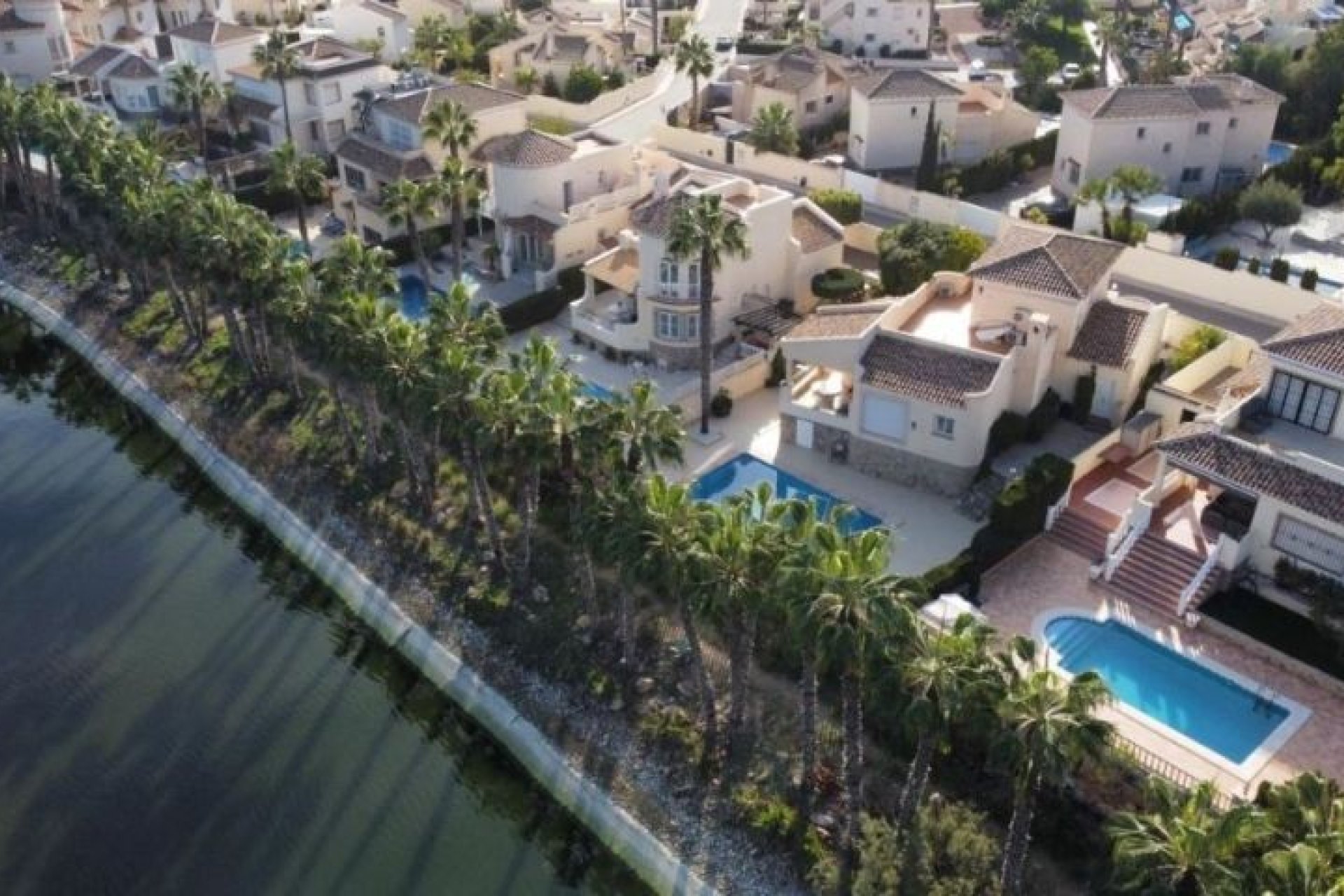 Resale - Villa - Orihuela Costa