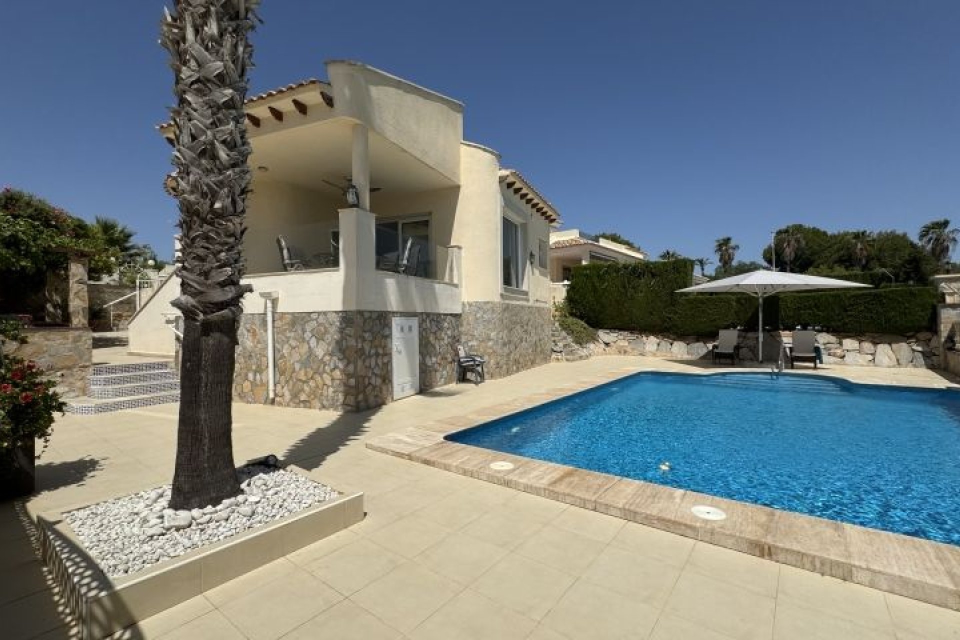 Resale - Villa - Orihuela Costa