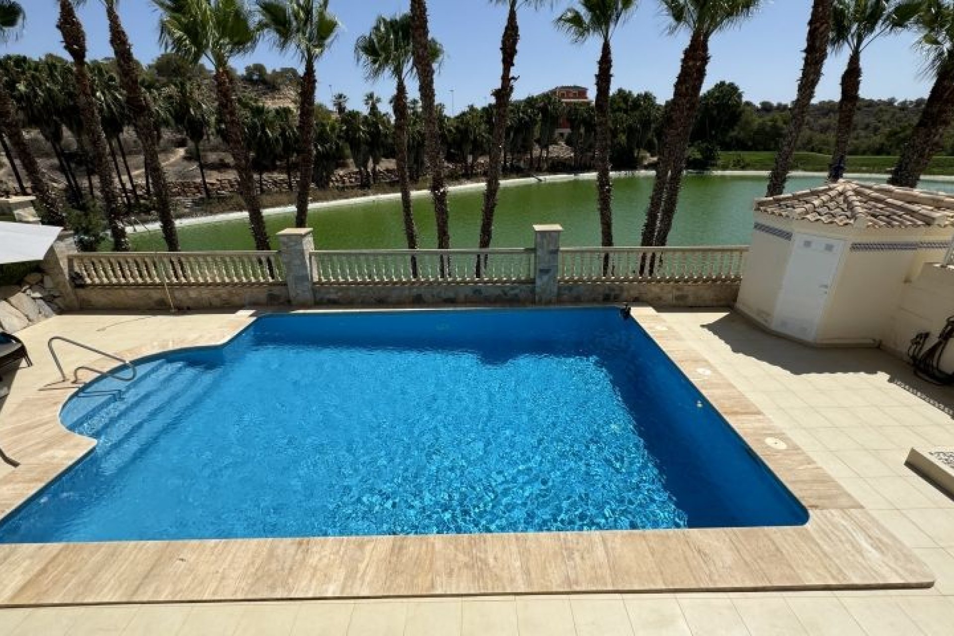 Resale - Villa - Orihuela Costa