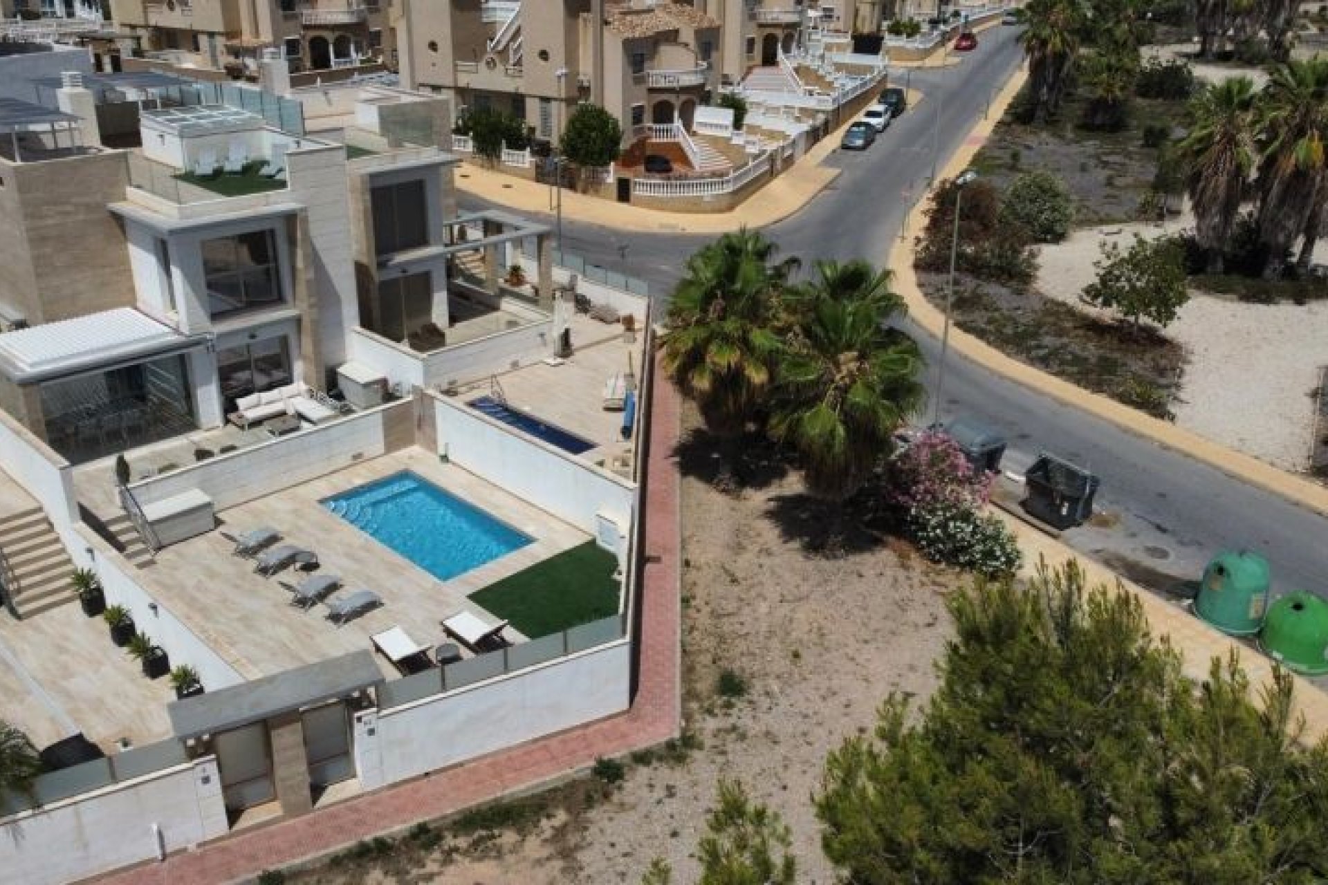 Resale - Villa - Orihuela Costa