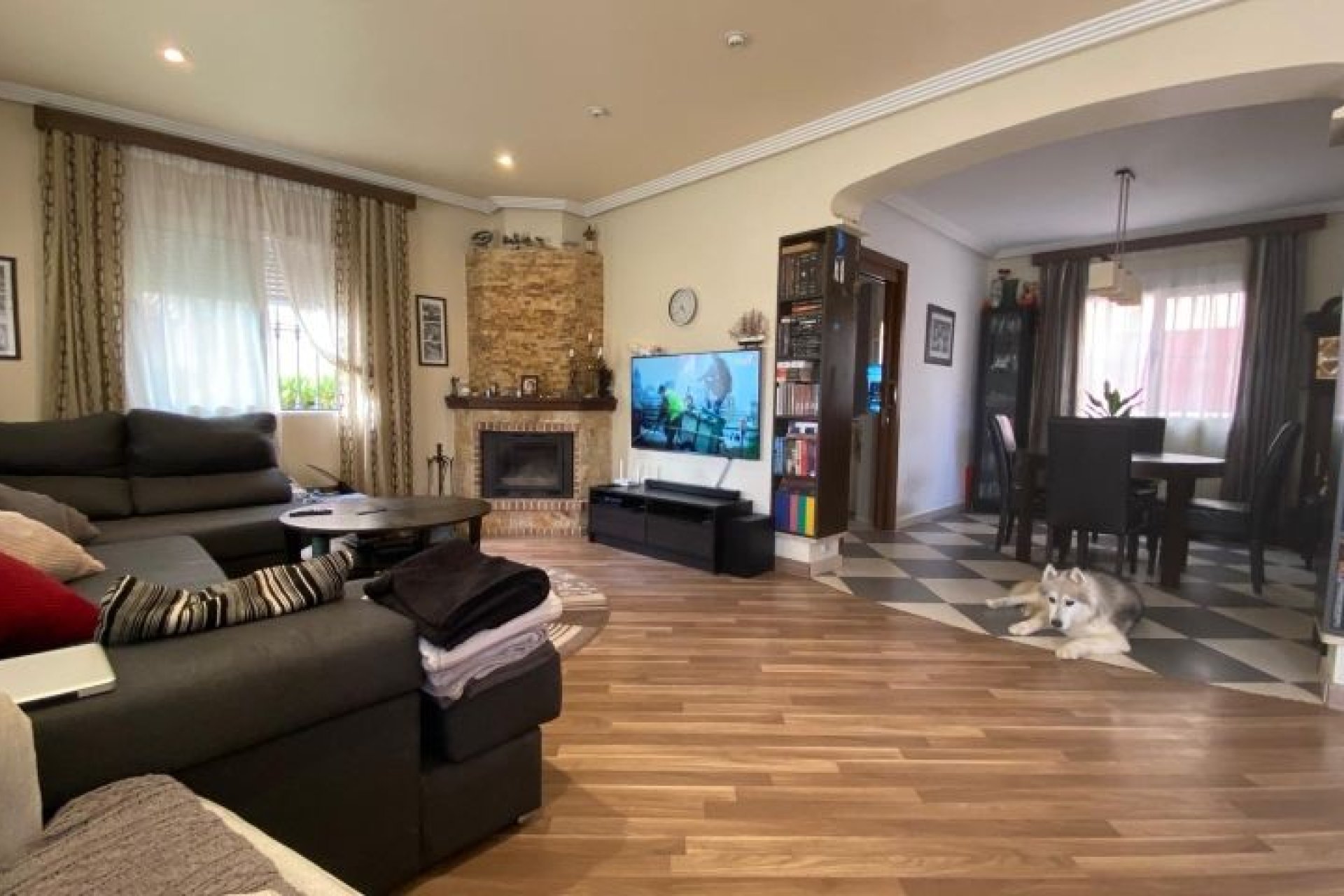 Resale - Villa - Orihuela Costa