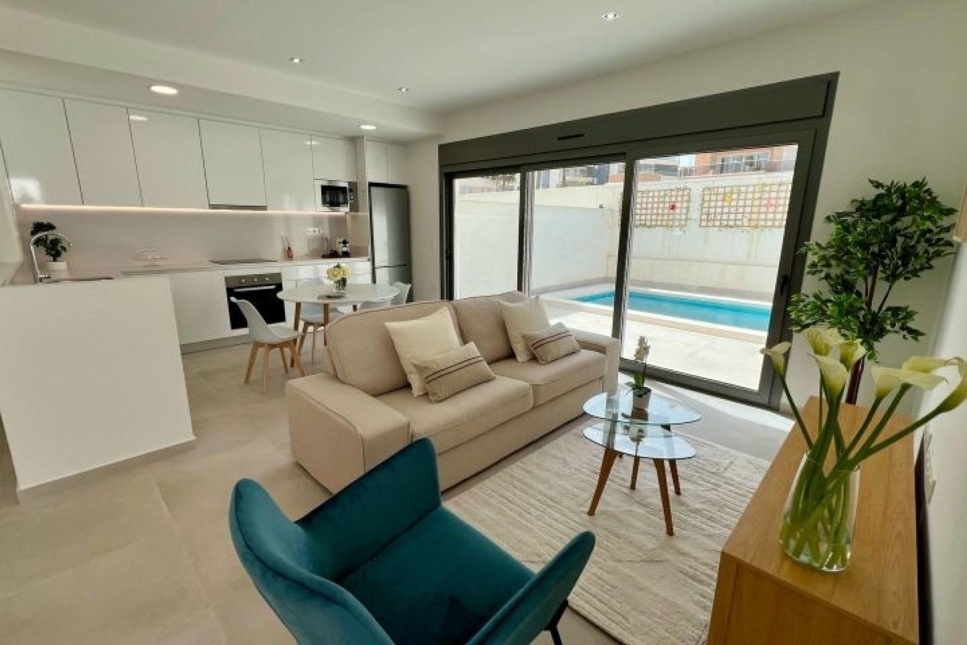 Resale - Villa - Orihuela Costa