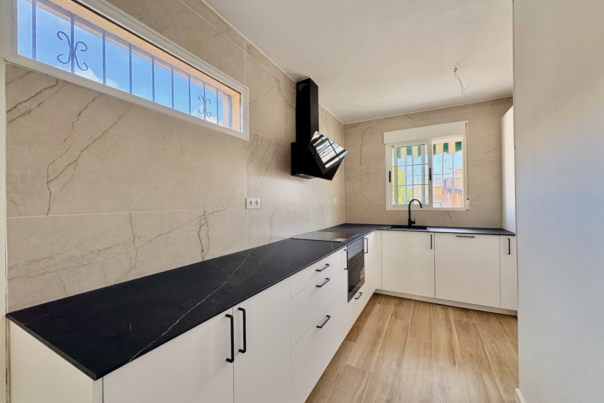 Resale - Villa - Orihuela - Los Balcones