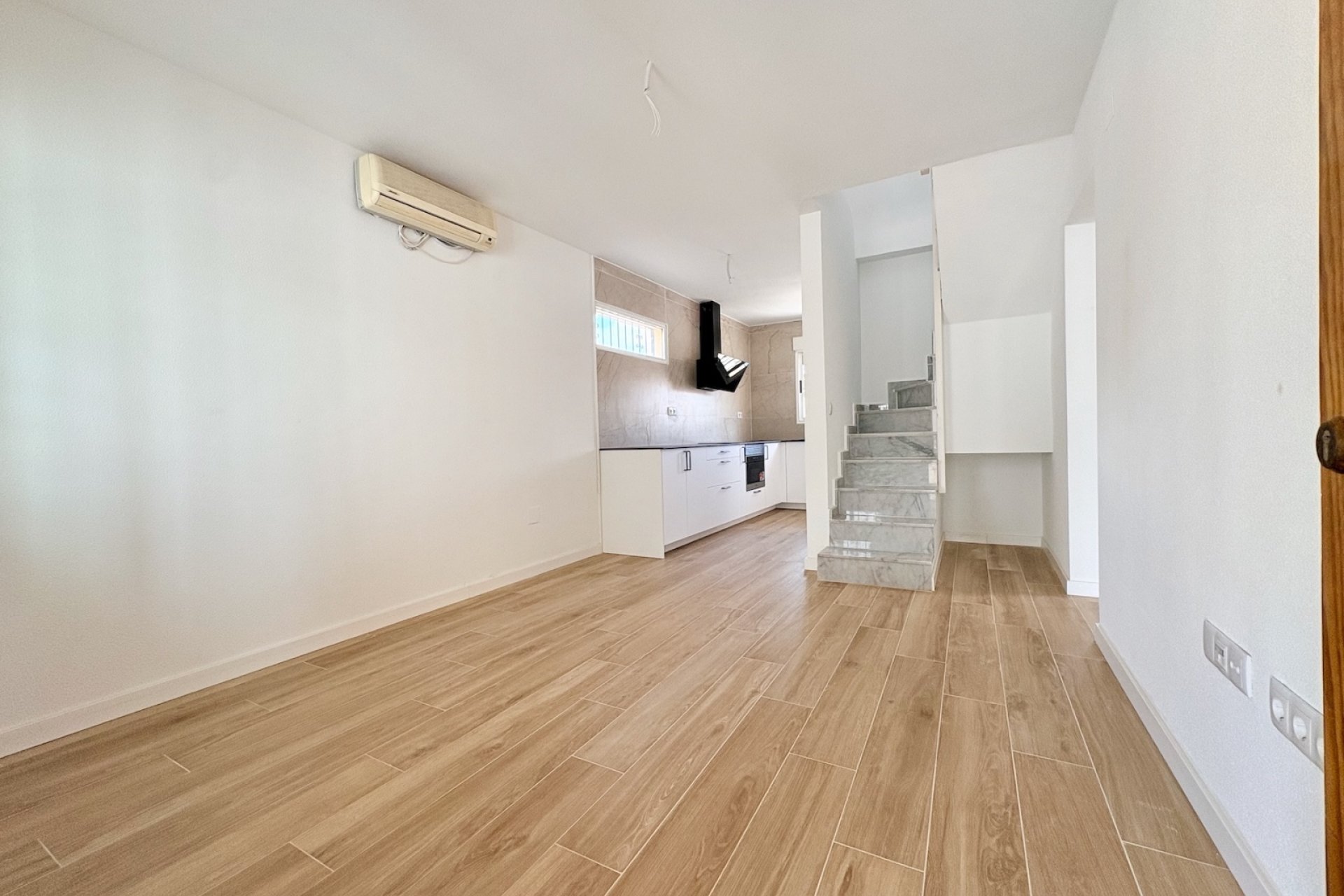 Resale - Villa - Orihuela - Los Balcones