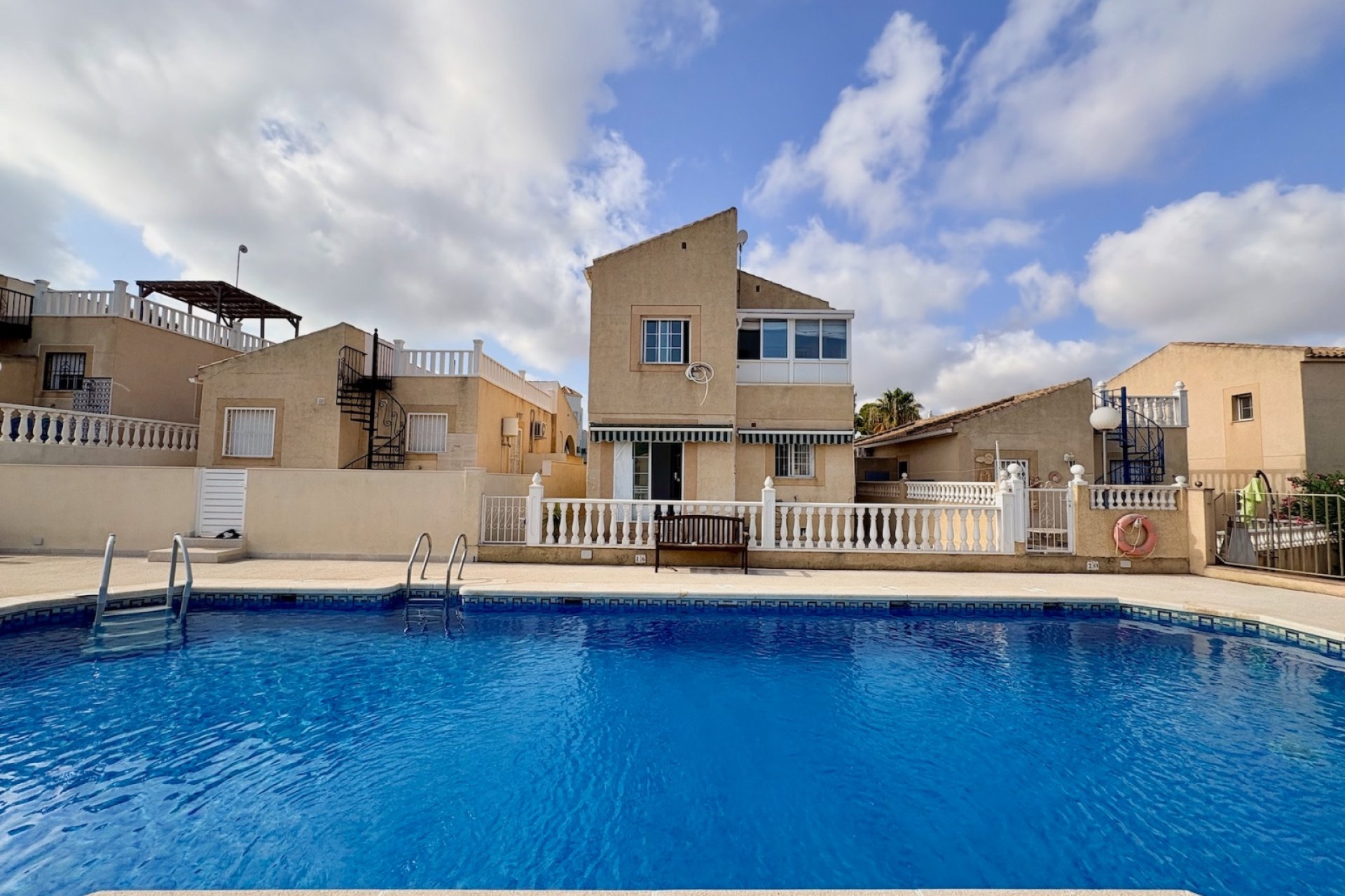 Resale - Villa - Orihuela - Los Balcones