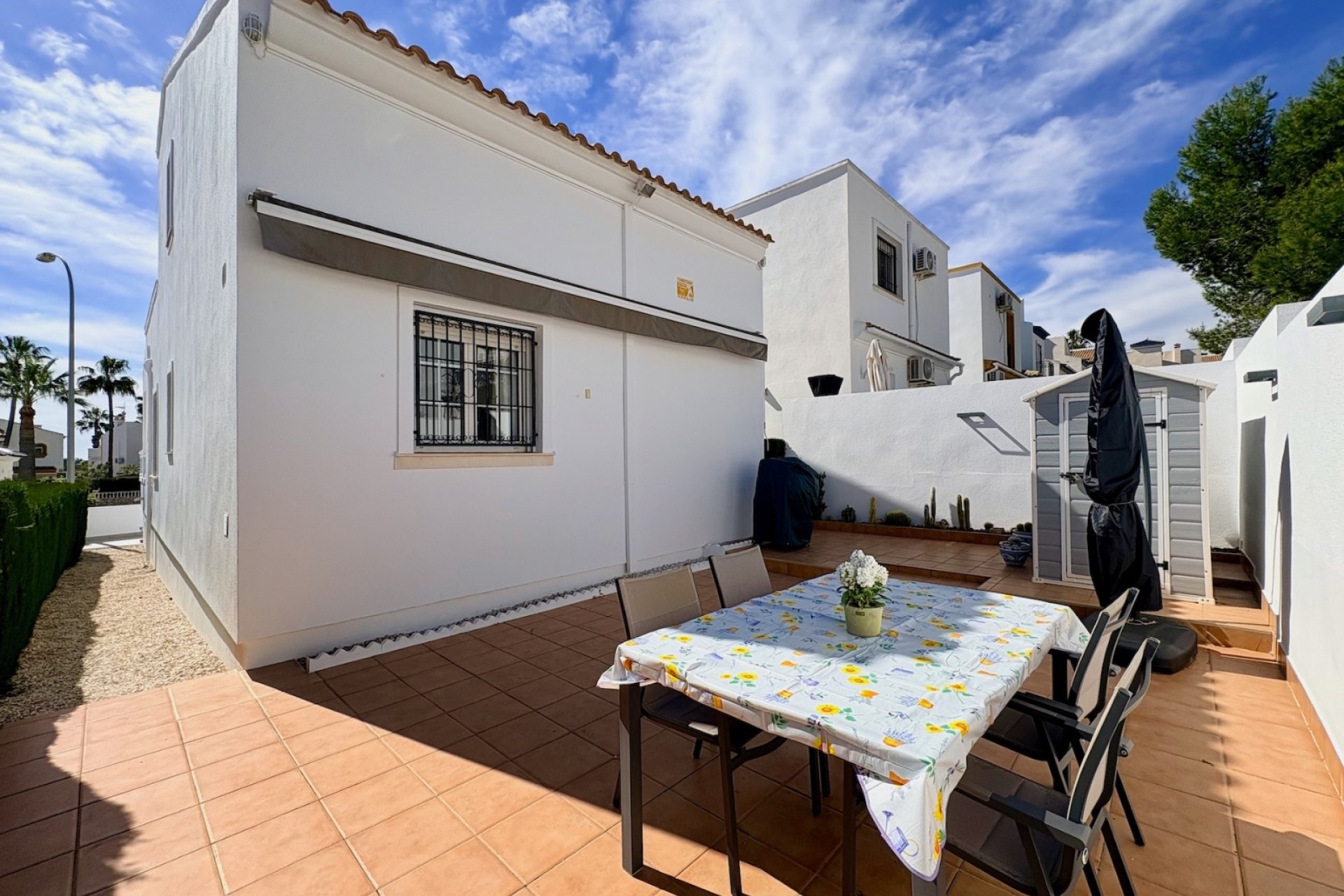 Resale - Villa - Orihuela - Villamartin