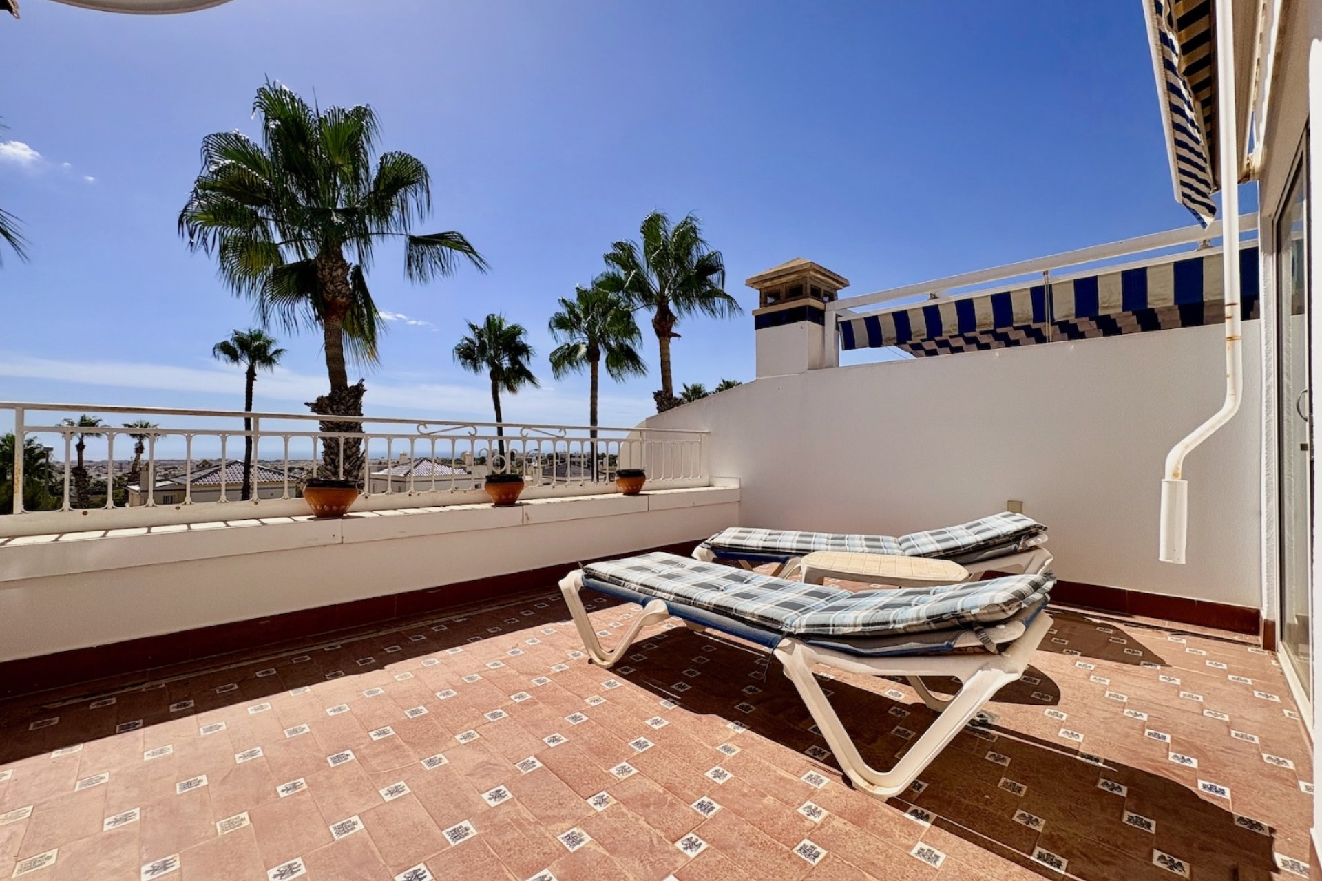 Resale - Villa - Orihuela - Villamartin