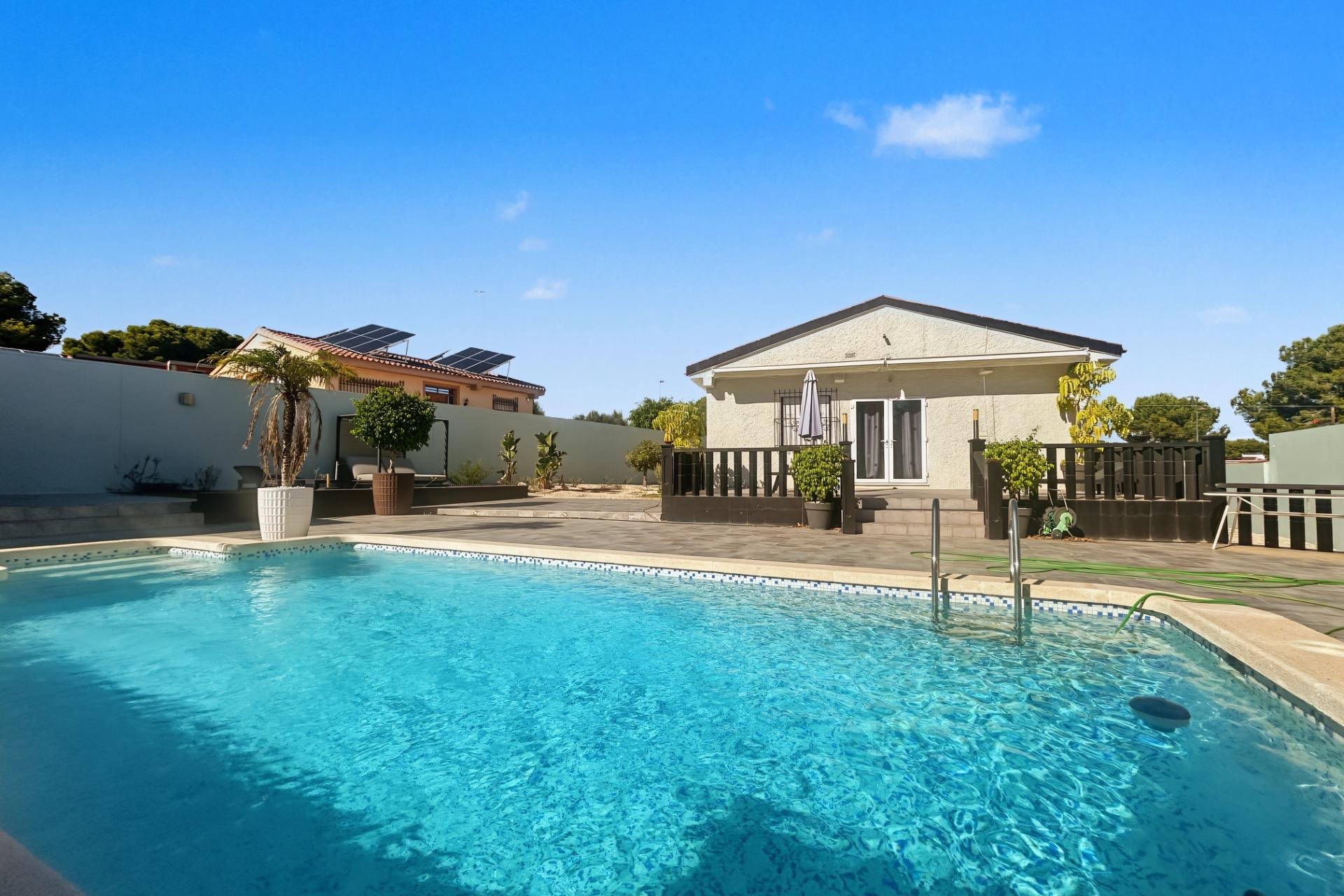 Resale - Villa - Pilar de la Horadada - Pinar de Campoverde