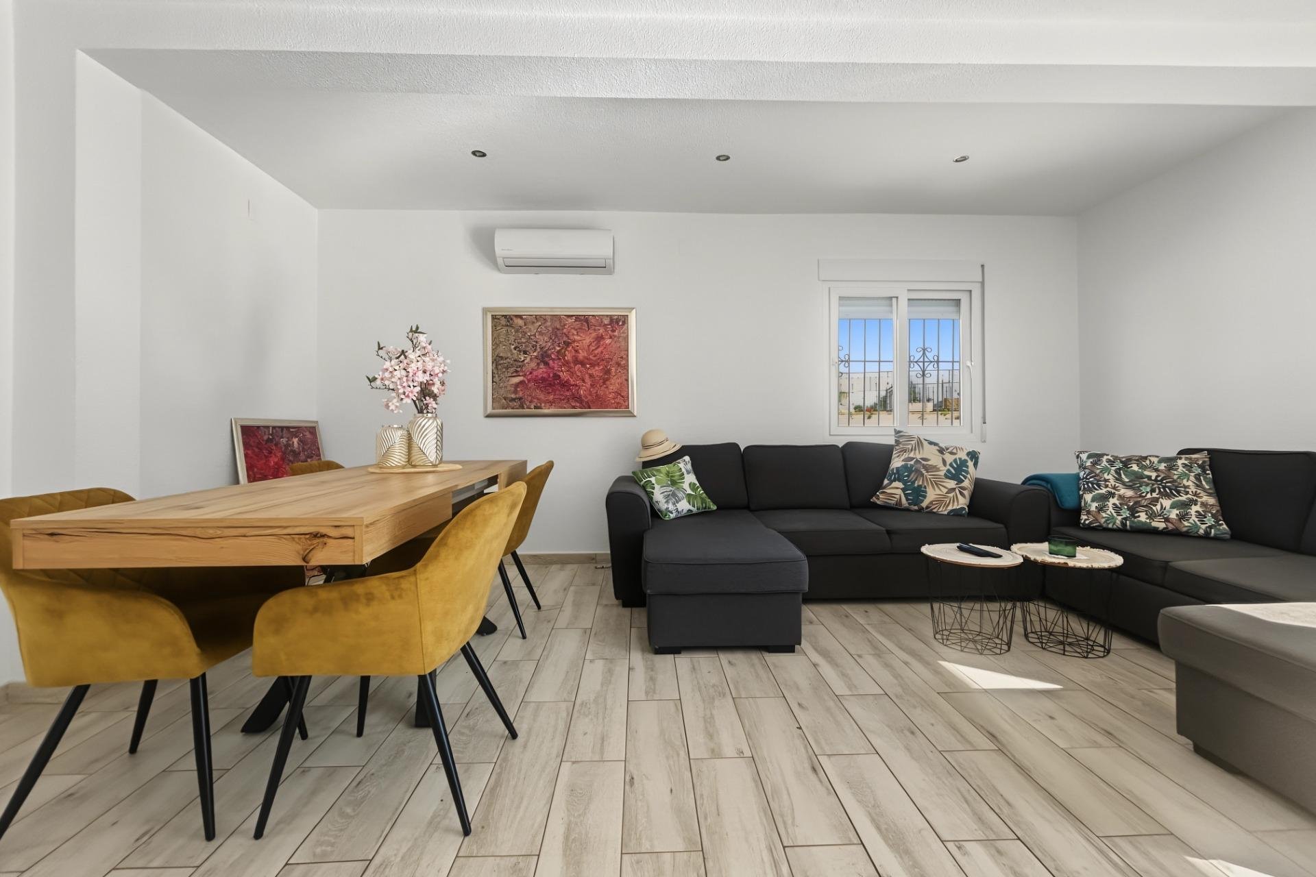Resale - Villa - Pilar de la Horadada - Pinar de Campoverde