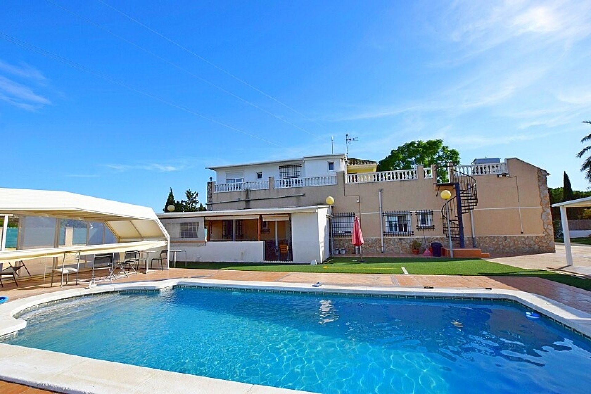 Resale - Villa - Rojales